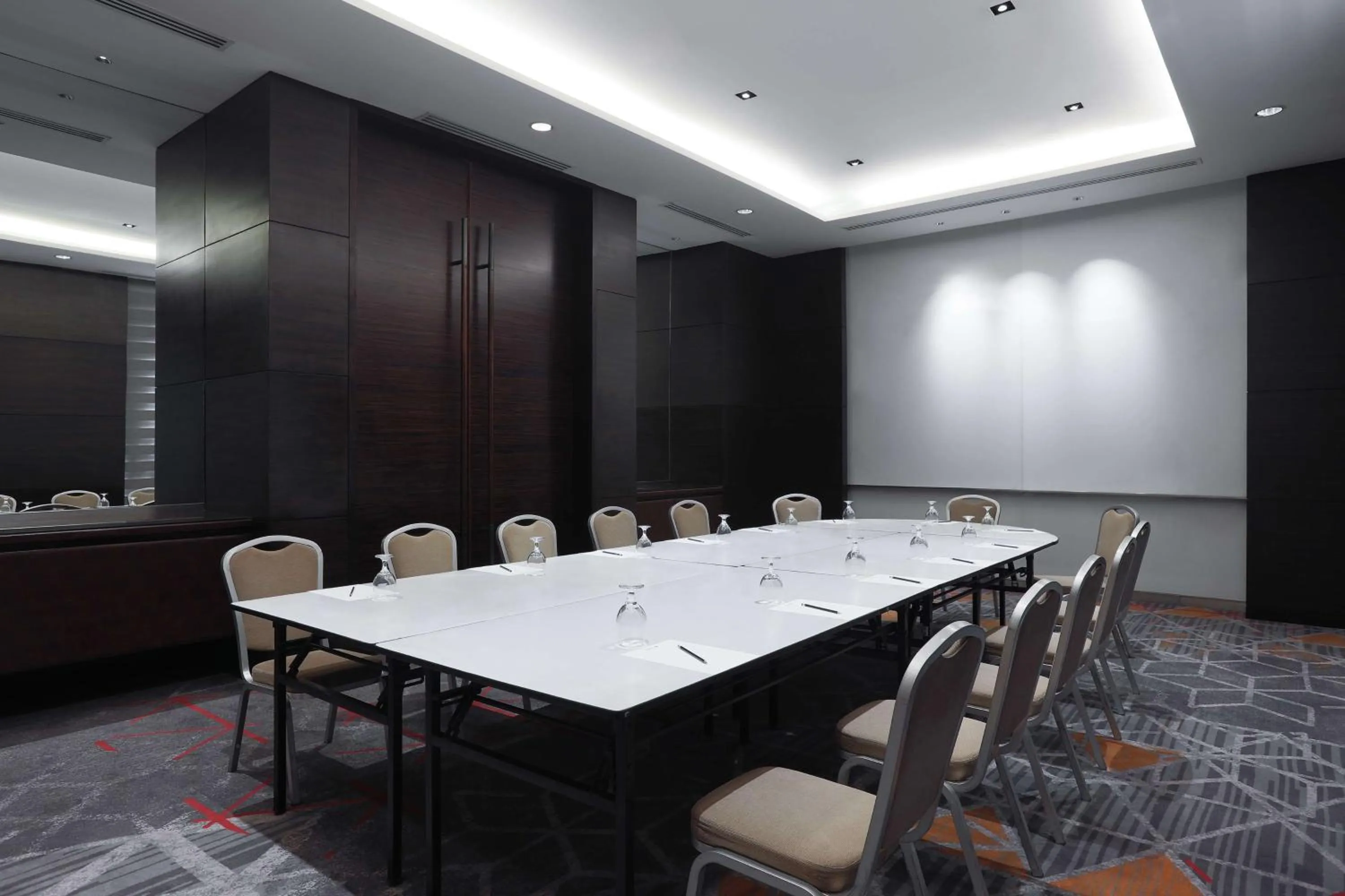 Meeting/conference room in Radisson Blu Cebu