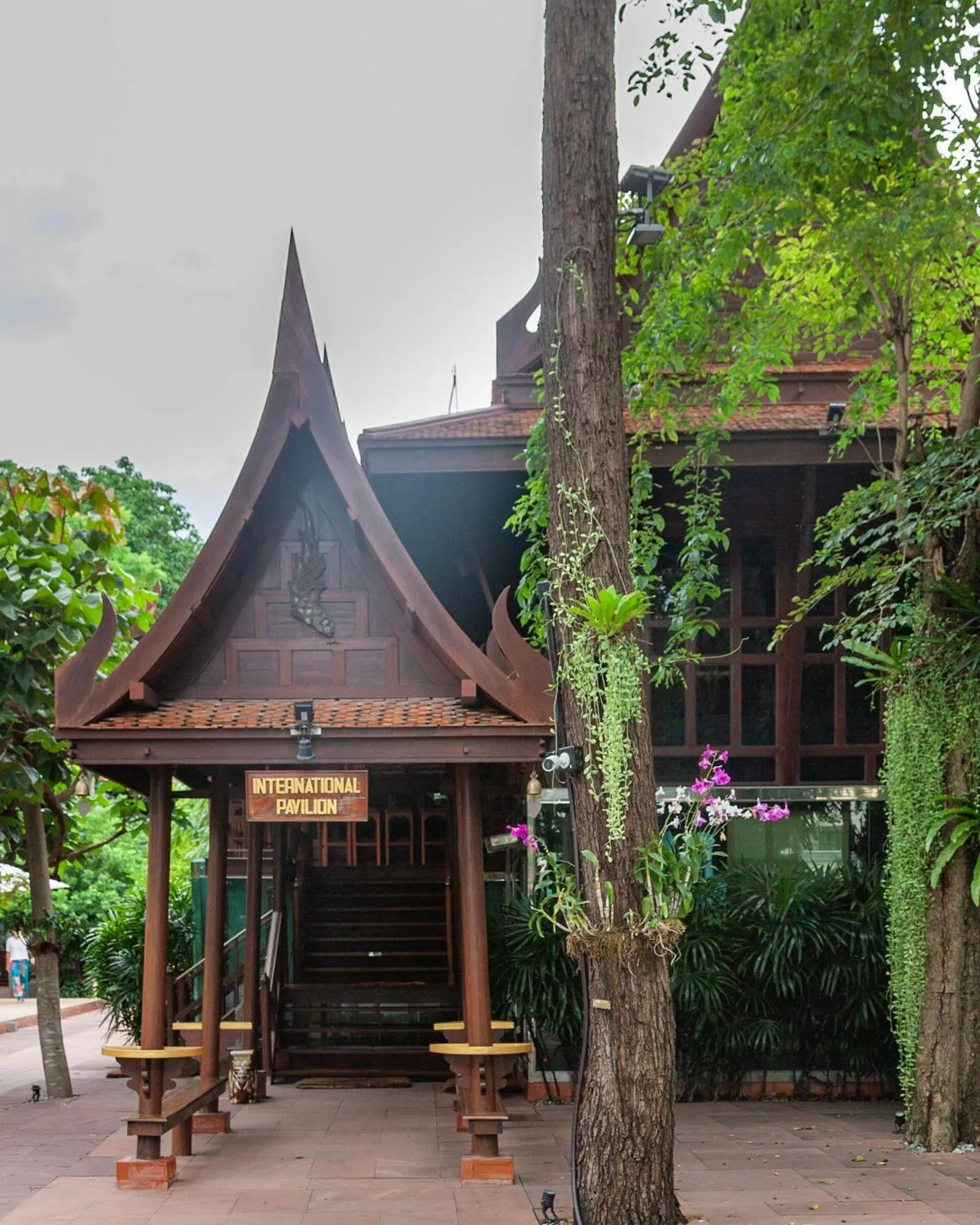 Restaurant/places to eat in Sugar Hut Resort & Restaurant