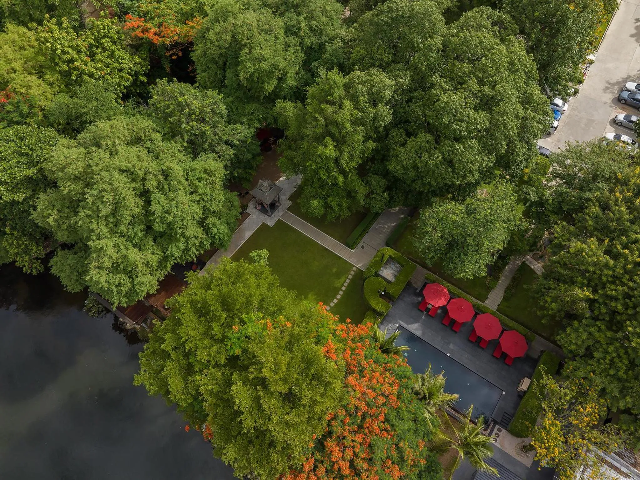 Swimming pool in U Inchantree Kanchanaburi