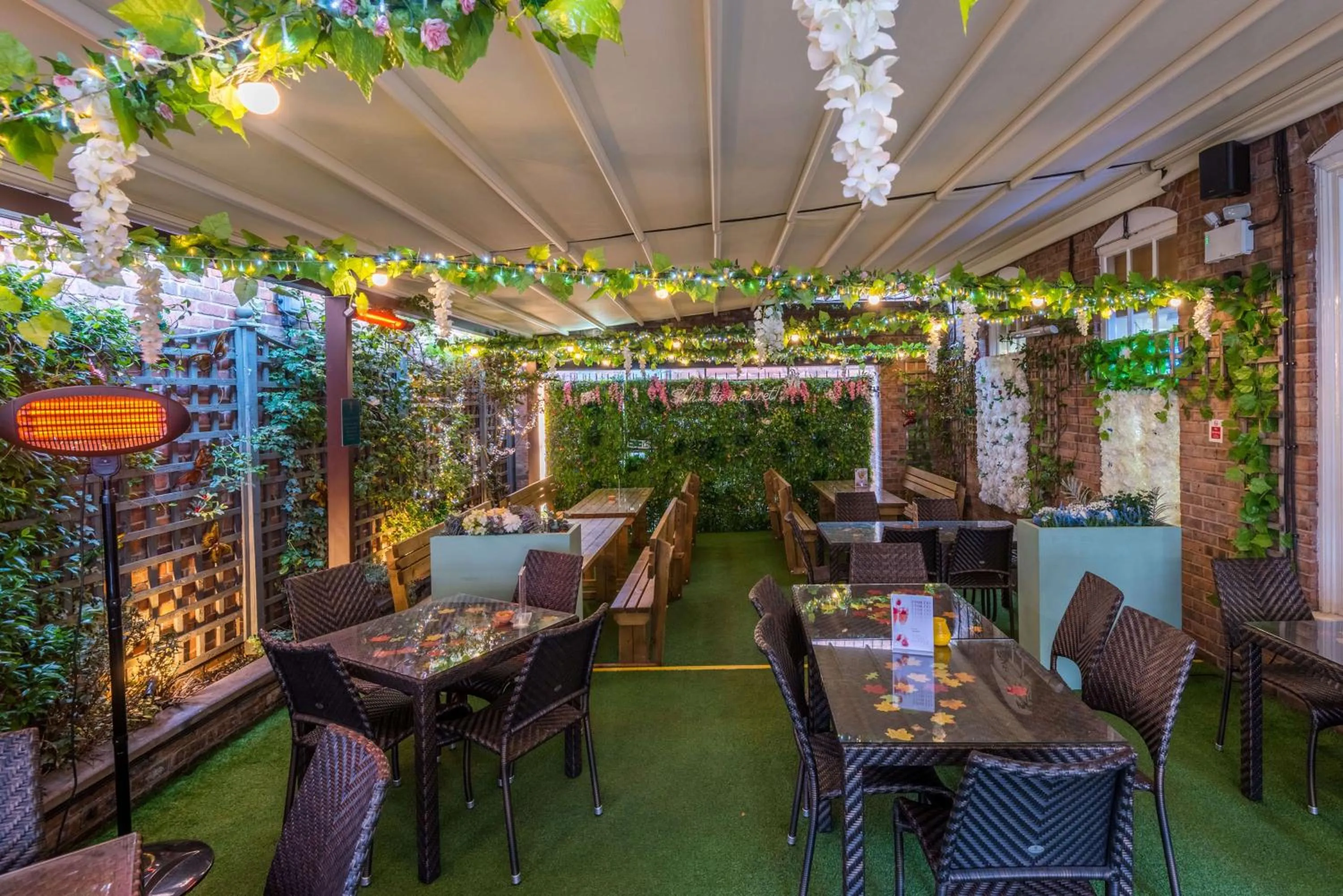 Restaurant/places to eat in The Townhouse Chester