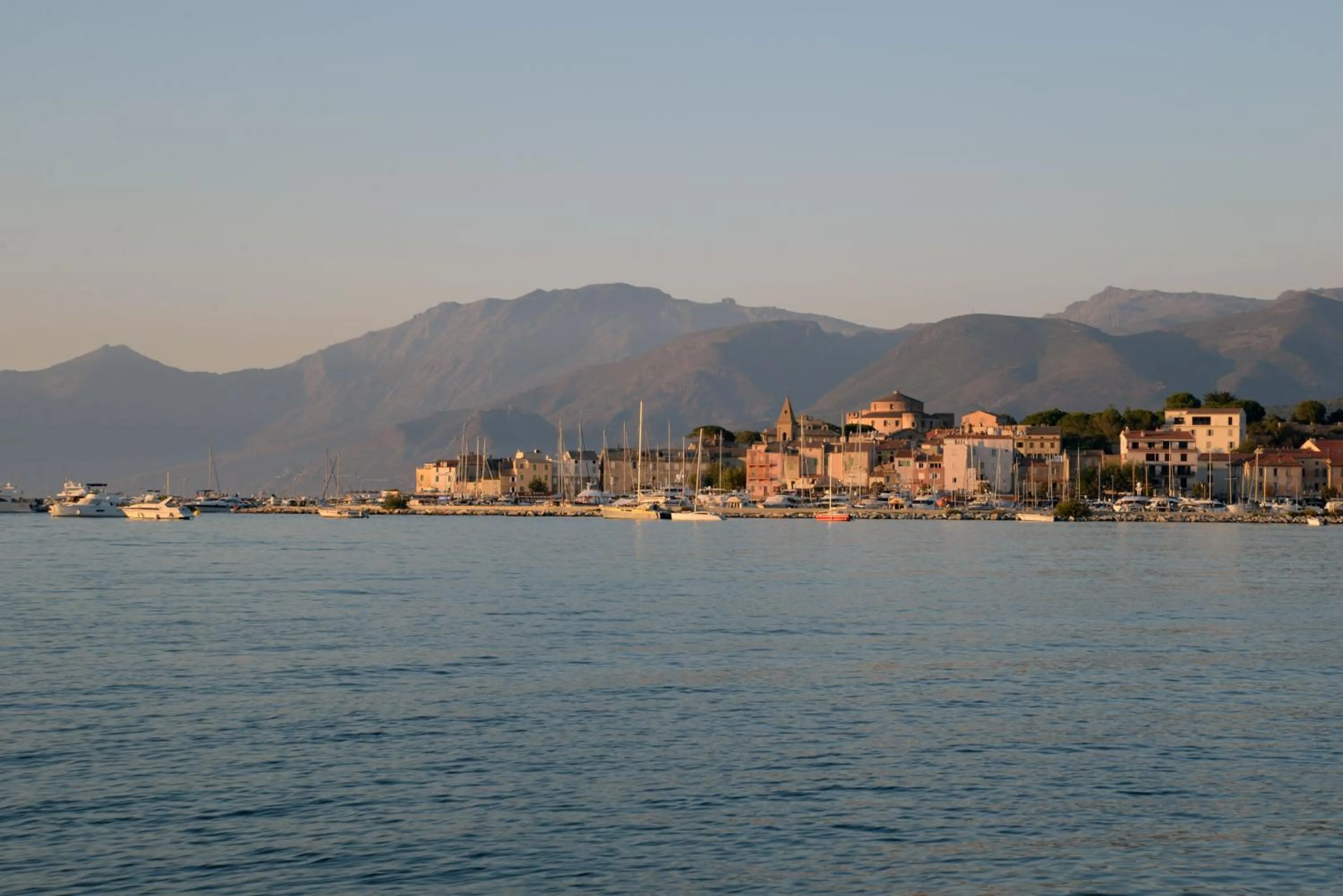 City view in Hôtel La Roya
