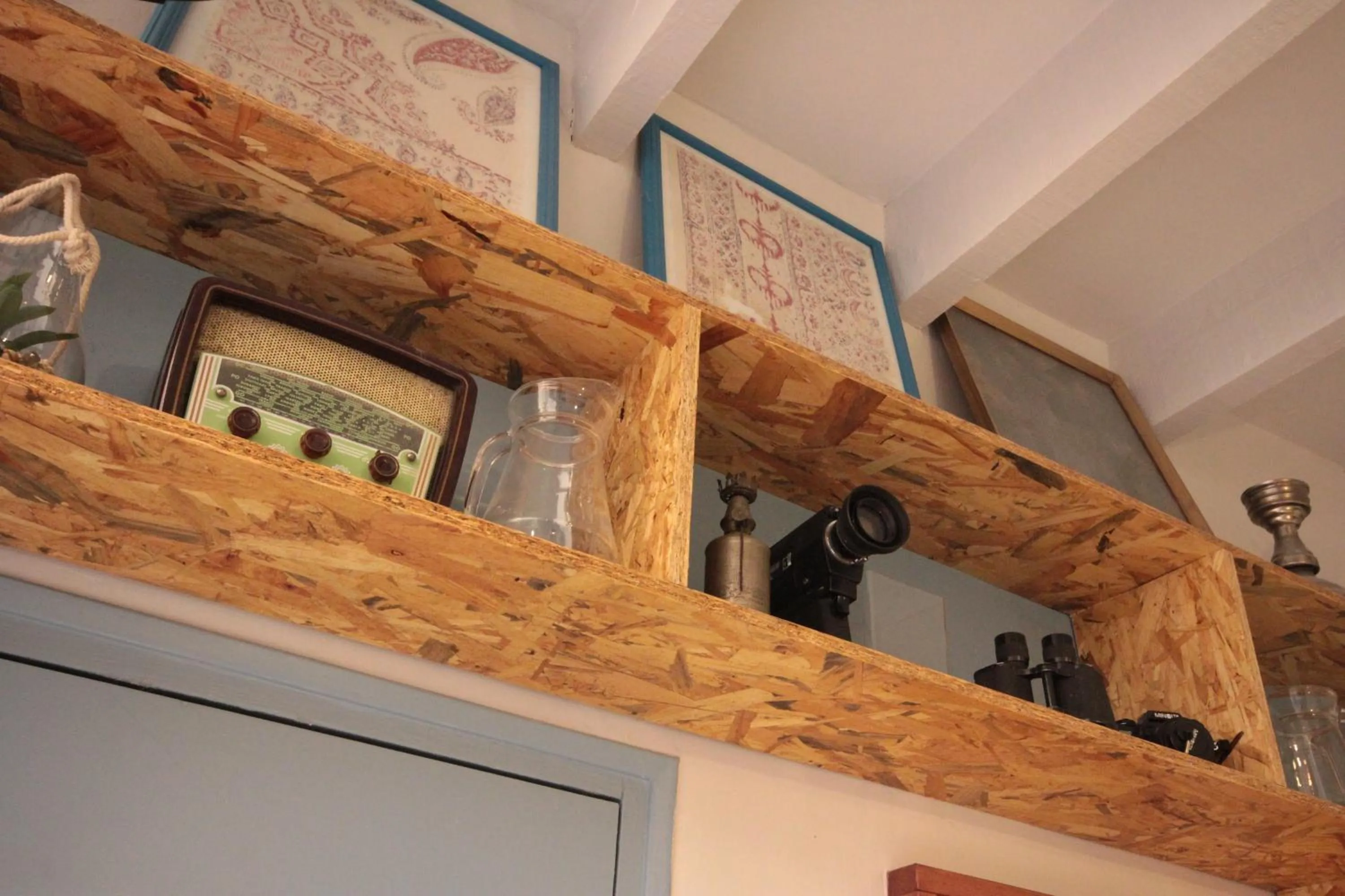 Decorative detail in Hôtel Des Arts, Artisanal et Indépendant