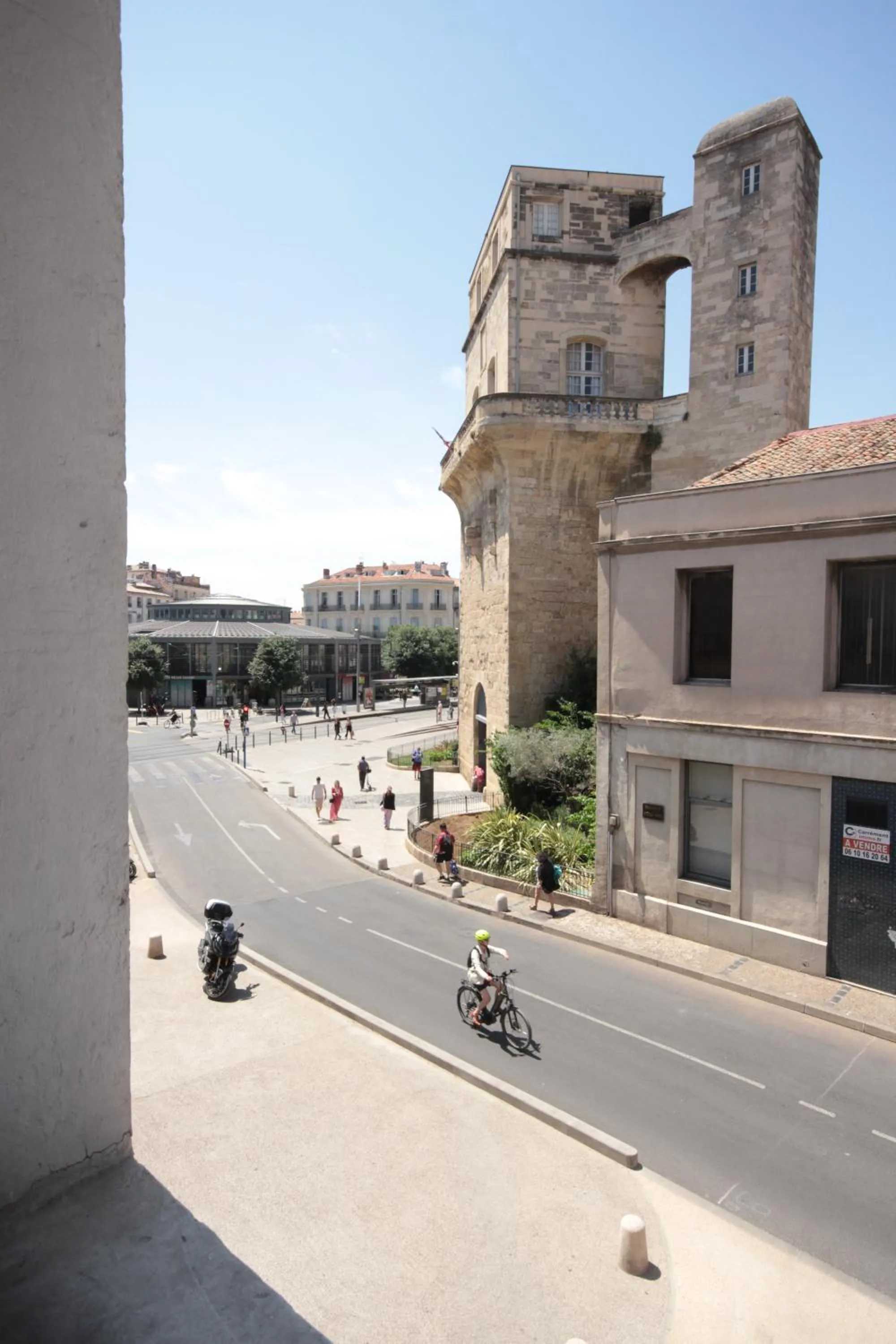 Neighbourhood in Hôtel Des Arts, Artisanal et Indépendant