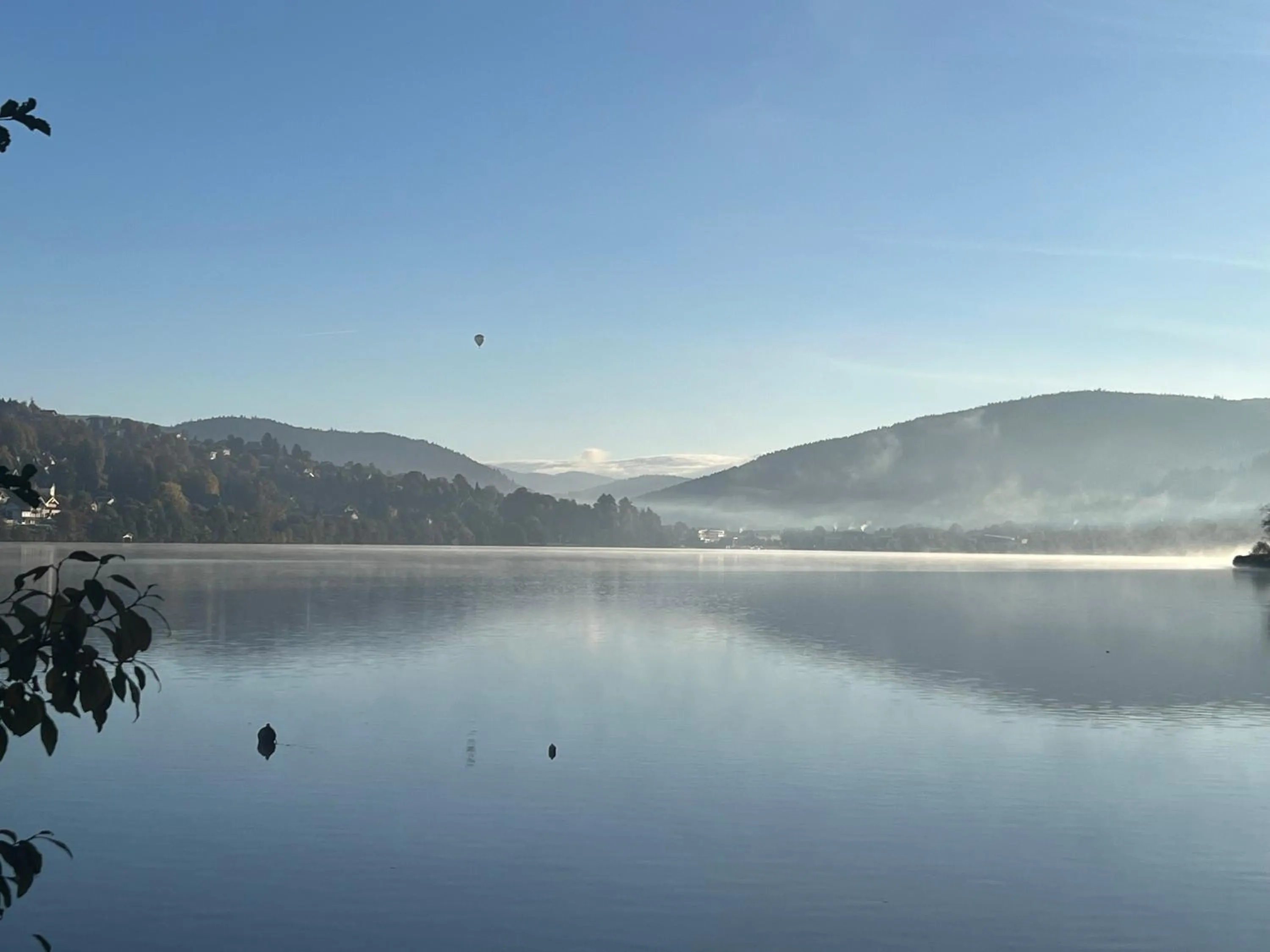 Autumn in Appart'Hôtel LIDO au bord de l'eau