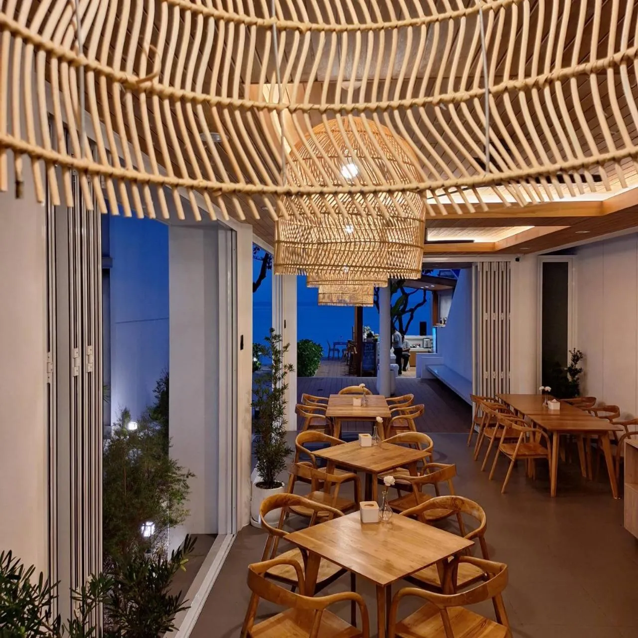 Restaurant/places to eat in Baanfah Resort Samui