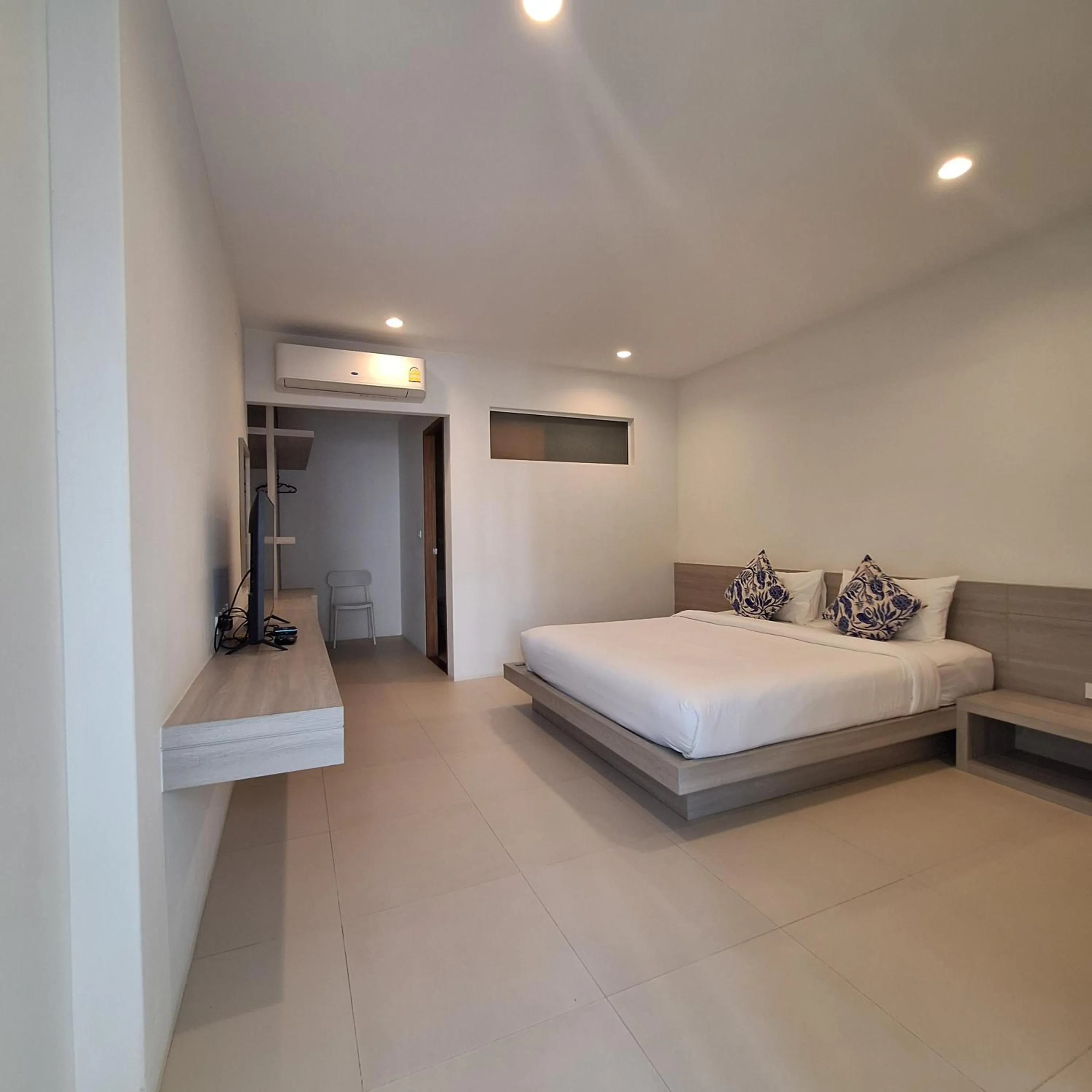 Photo of the whole room, Bed in Baanfah Resort Samui