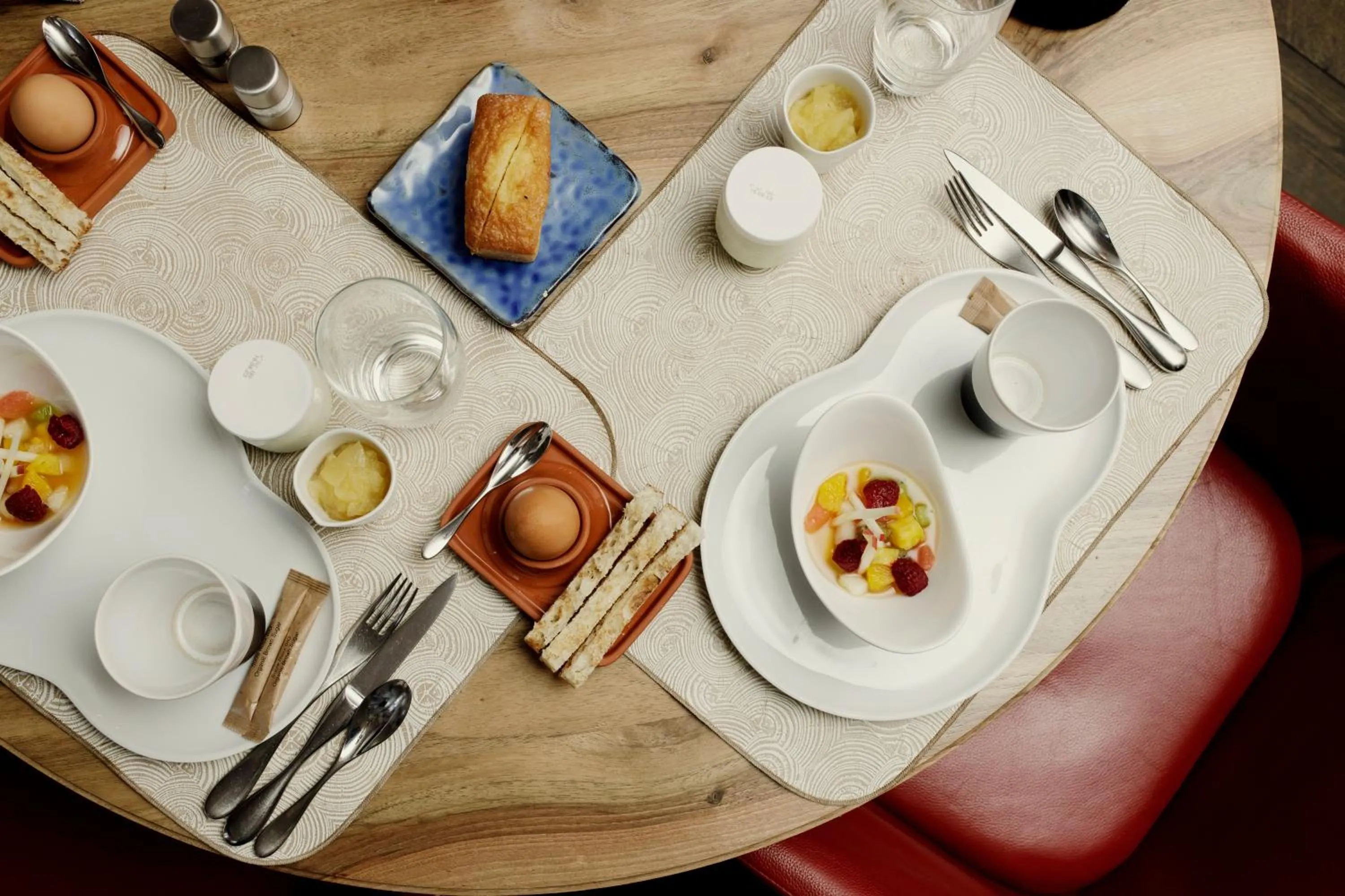 Breakfast in Maison Decoret - Relais & Châteaux