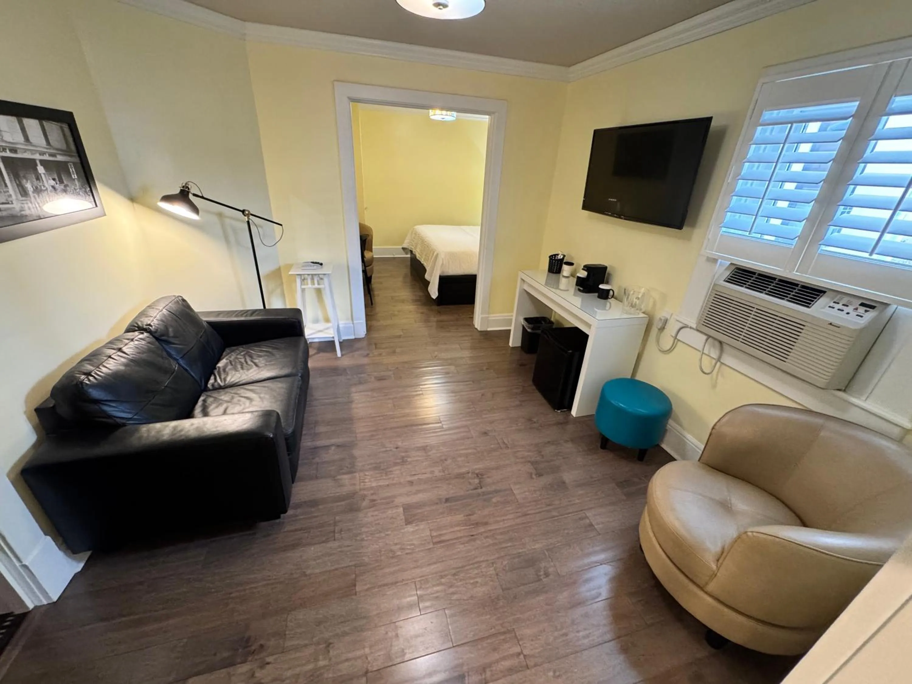 Bed in The Sherman Inn