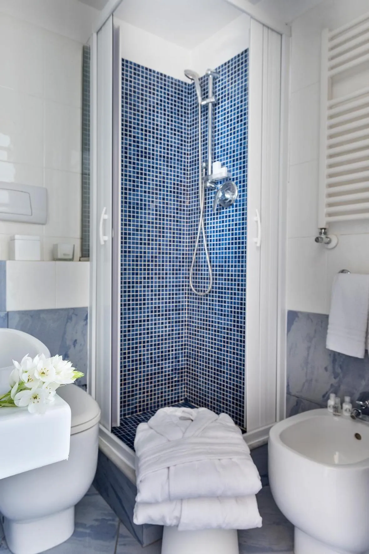 Shower in Fiorentini Residence NAPOLI