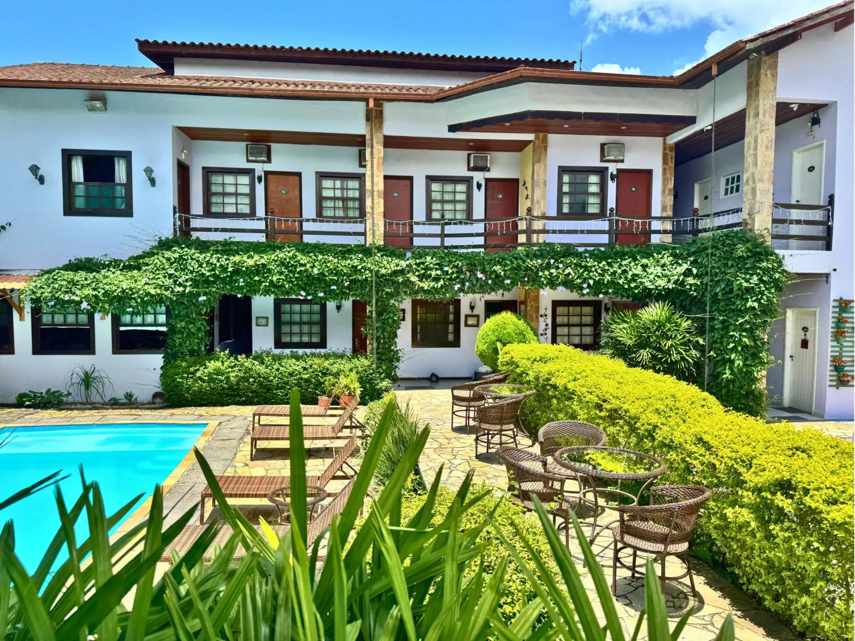 Pousada Larissa - com Gerador de Energia Pousada Larissa - com Gerador de Energia