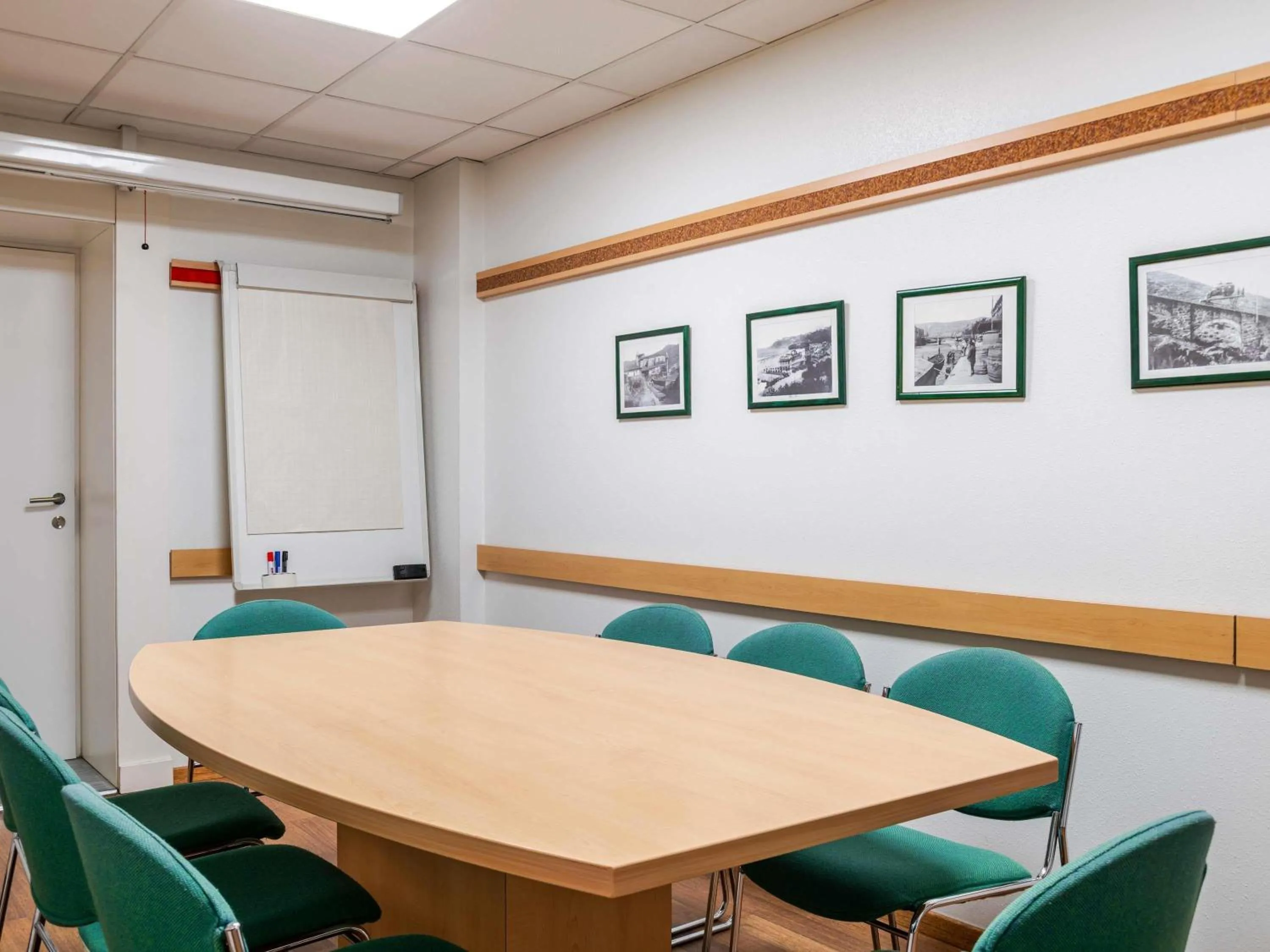 Meeting/conference room in Ibis Bilbao Barakaldo