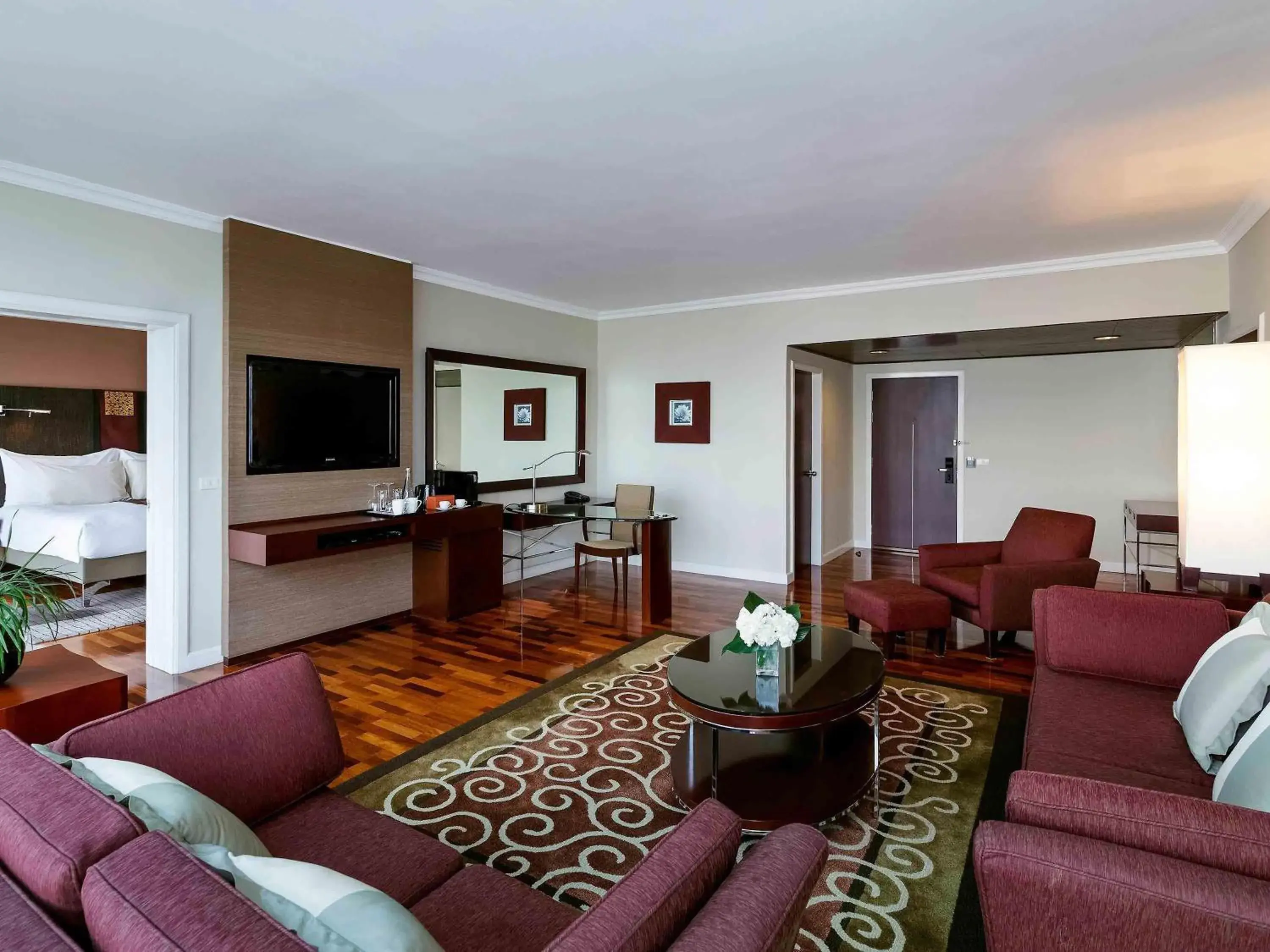 Executive Suite with Lounge Access and Double Bed in Pullman Bangkok Hotel G Executive Suite with Lounge Access and Double Bed in Pullman Bangkok Hotel G
