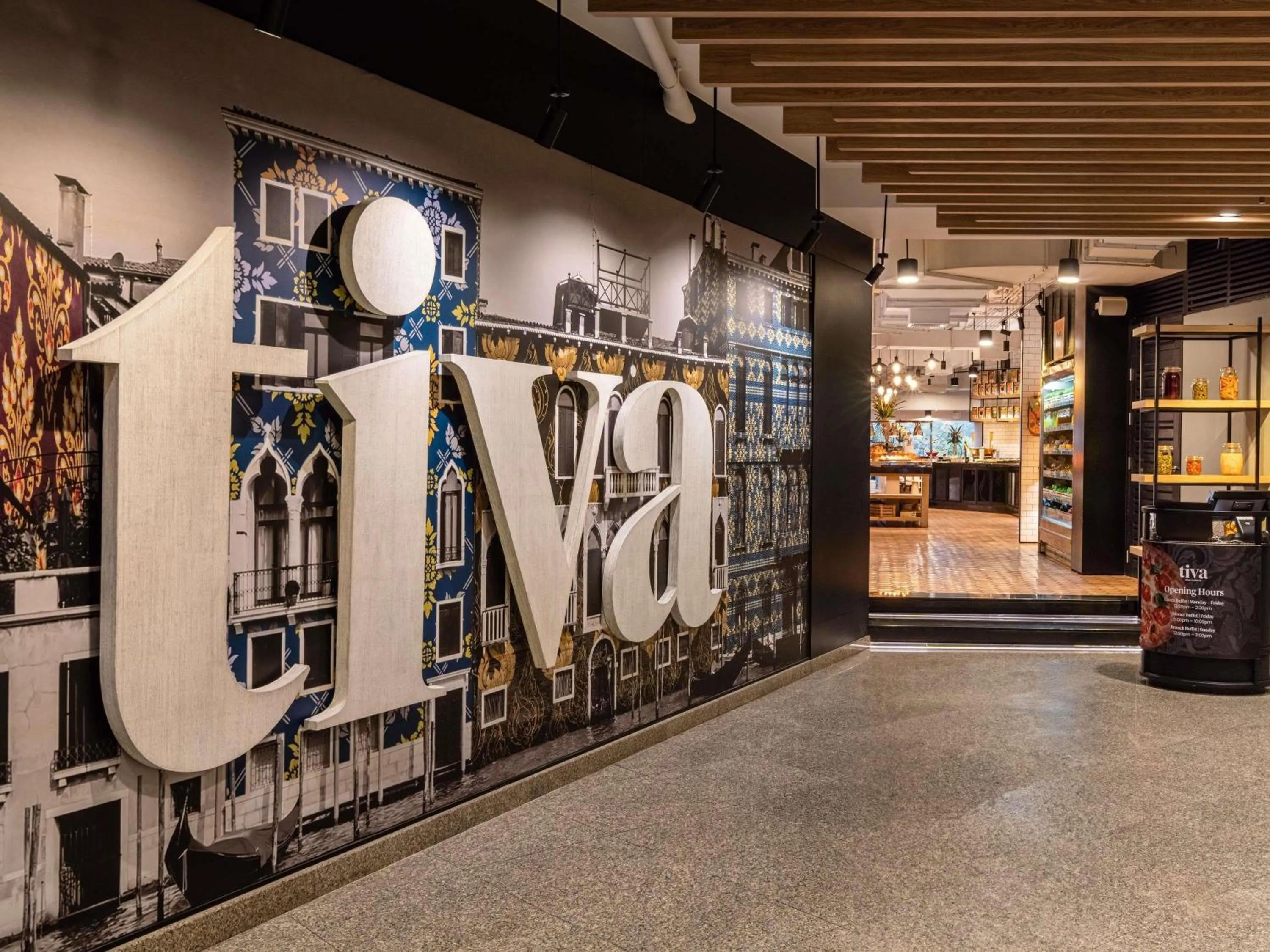 Restaurant/places to eat in Pullman Bangkok Hotel G