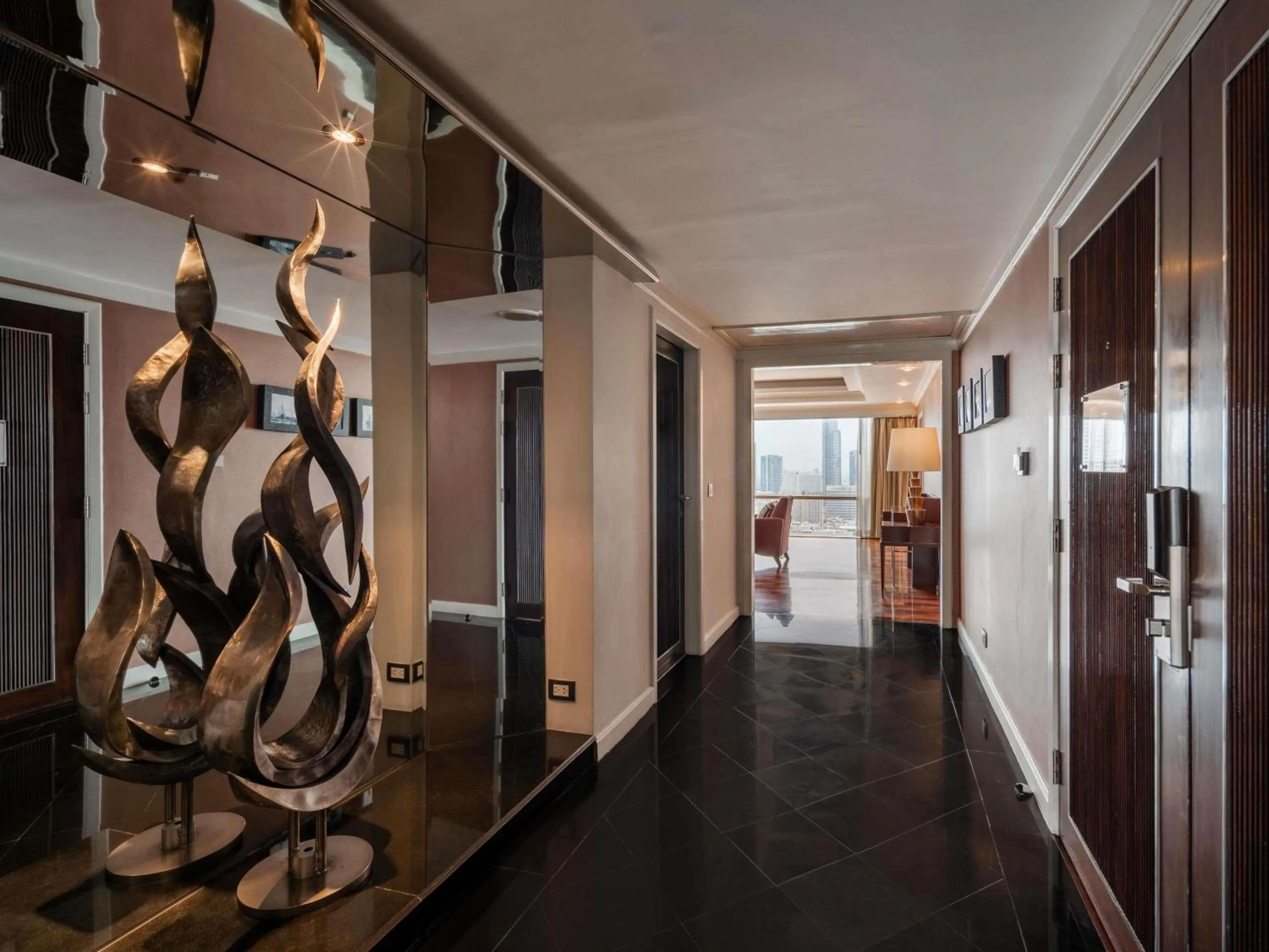 Bedroom in Pullman Bangkok Hotel G