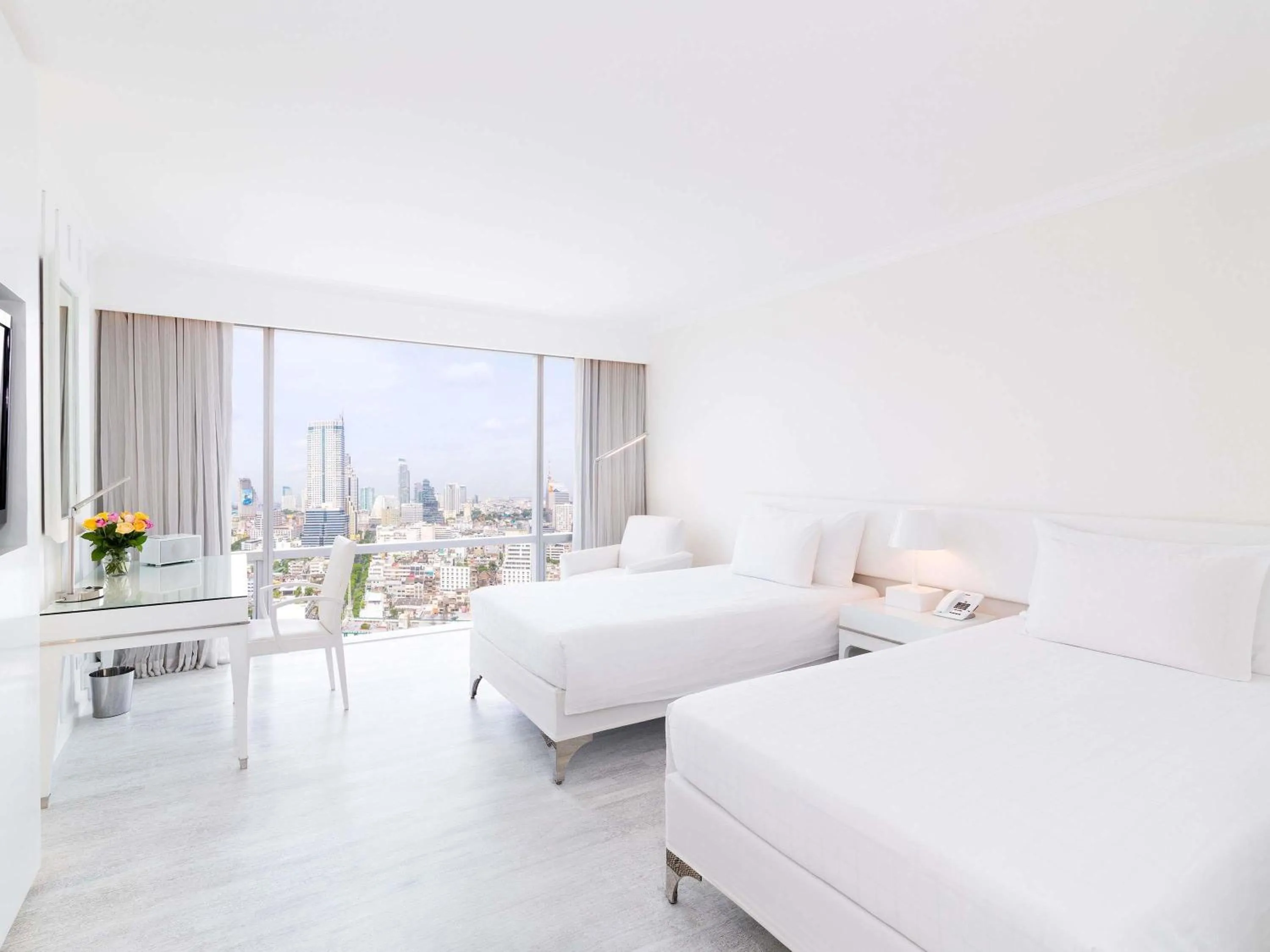 Bedroom, Bed in Pullman Bangkok Hotel G