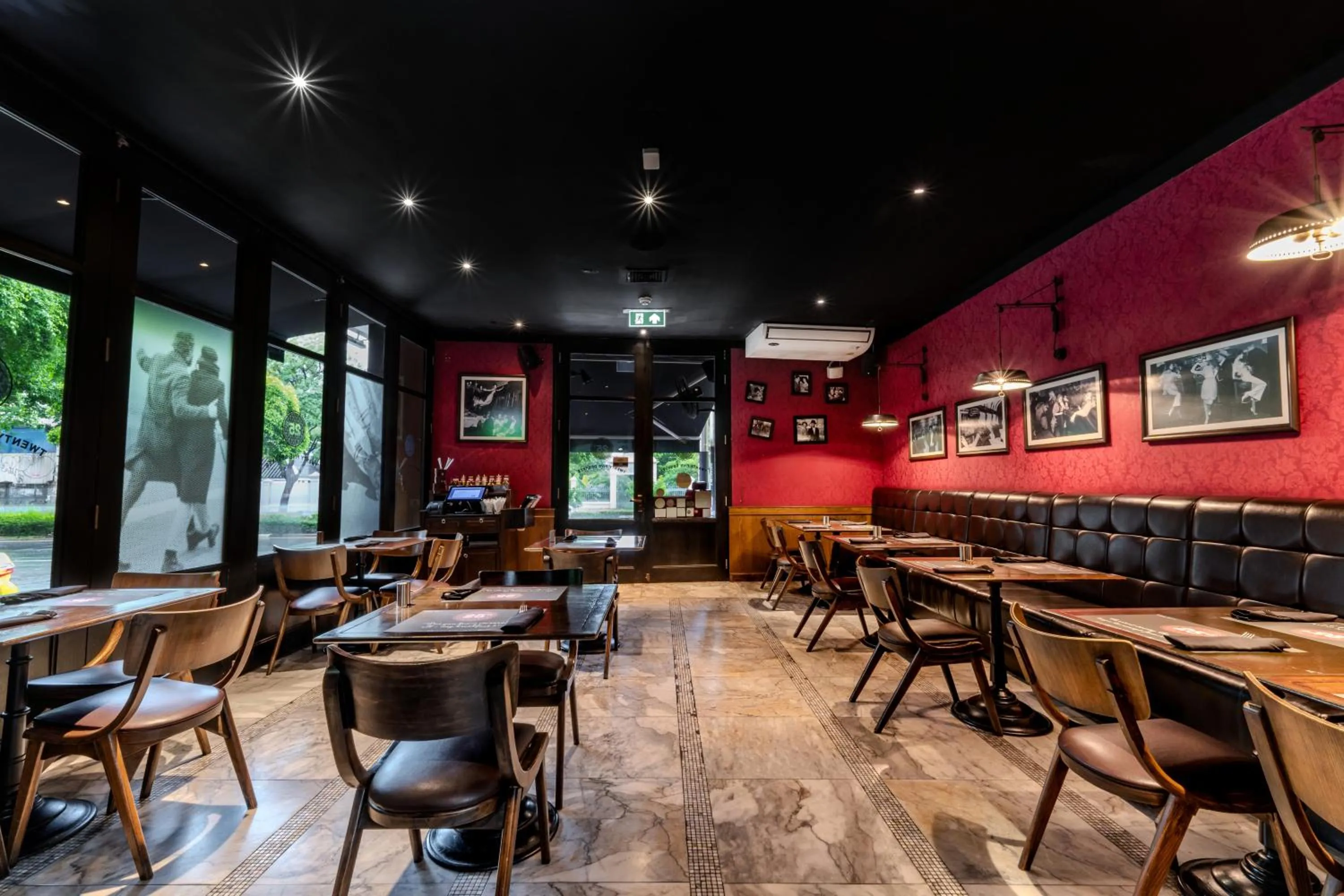 Restaurant/places to eat in Pullman Bangkok Hotel G