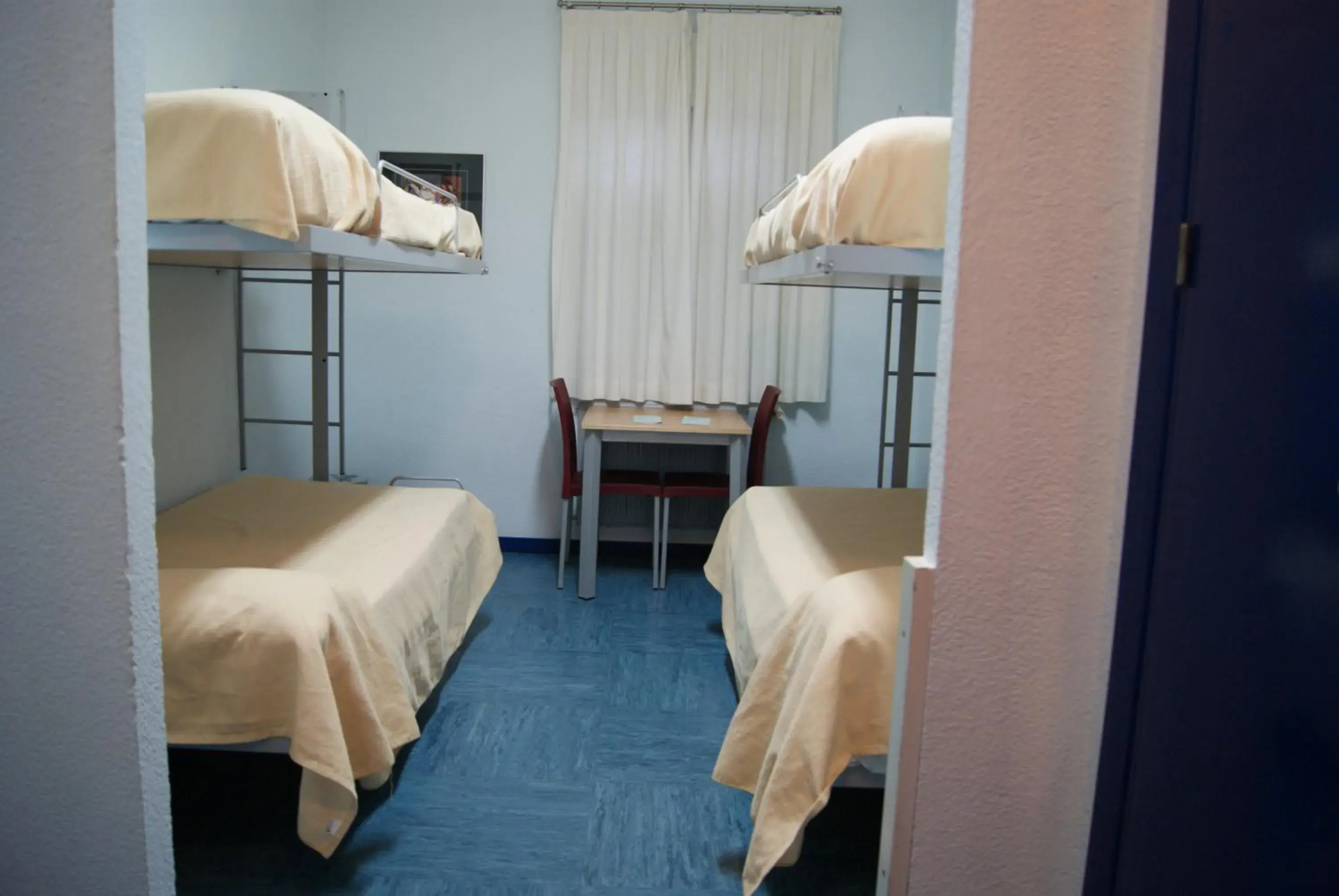 Family Room (6 Adults) in Albergue Inturjoven Huelva Family Room (6 Adults) in Albergue Inturjoven Huelva
