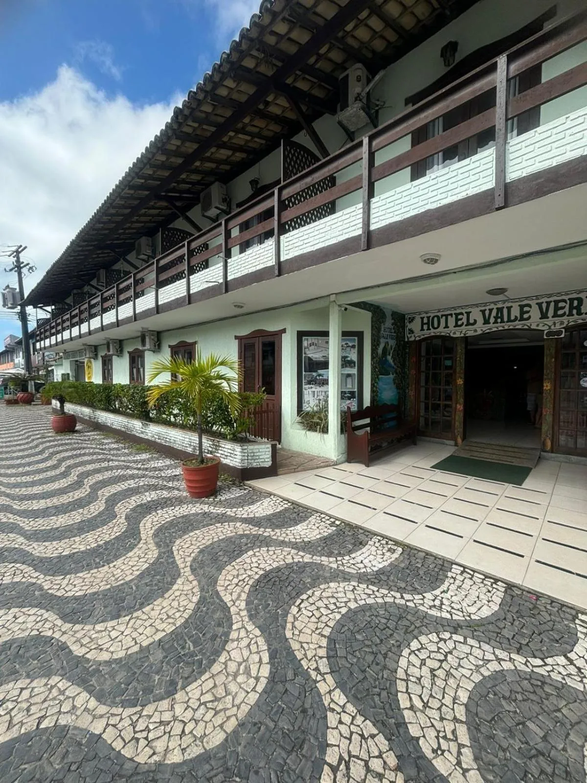 Facade/entrance in Hotel Vale Verde