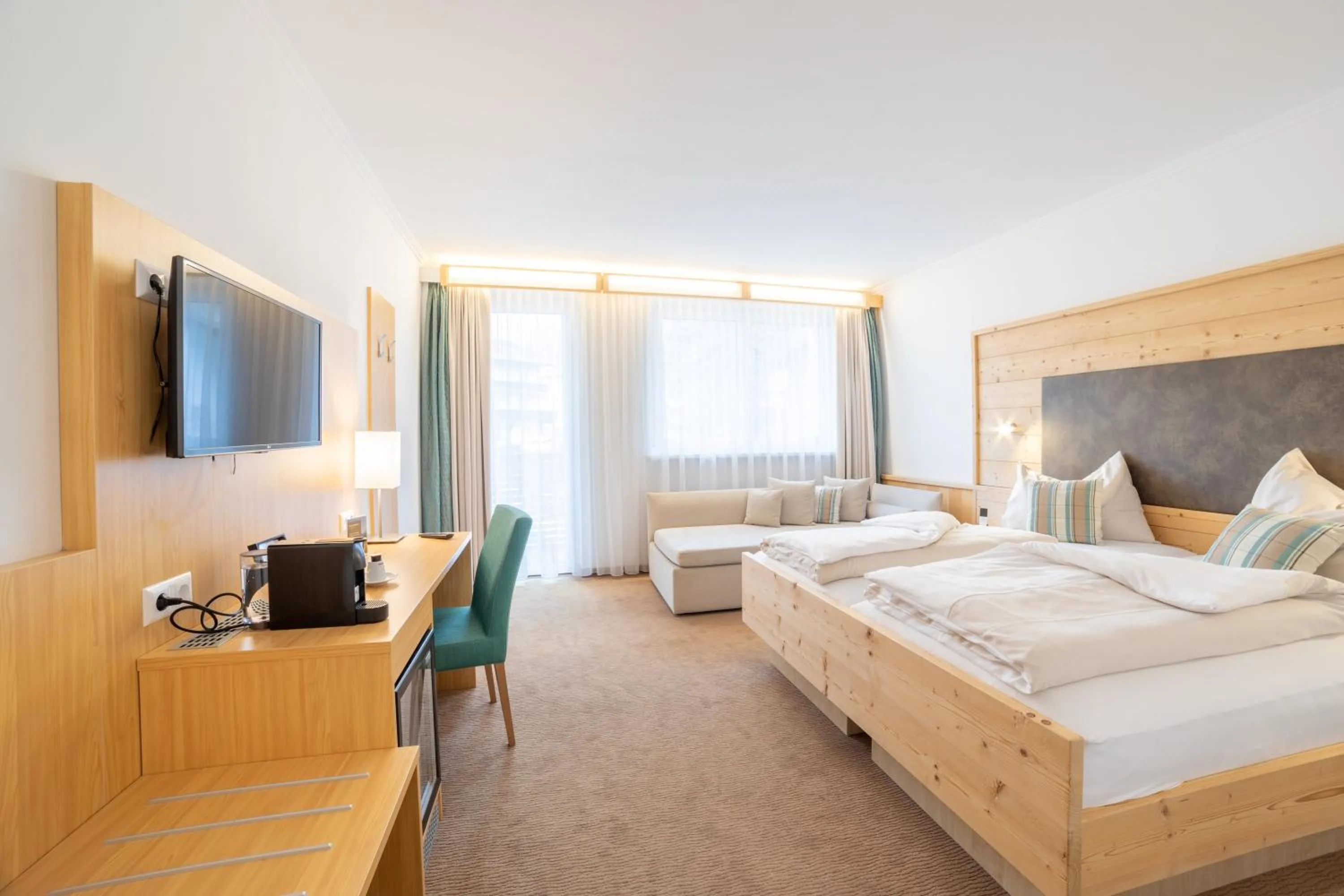 Photo of the whole room, Bed in Hotel Bergkristall