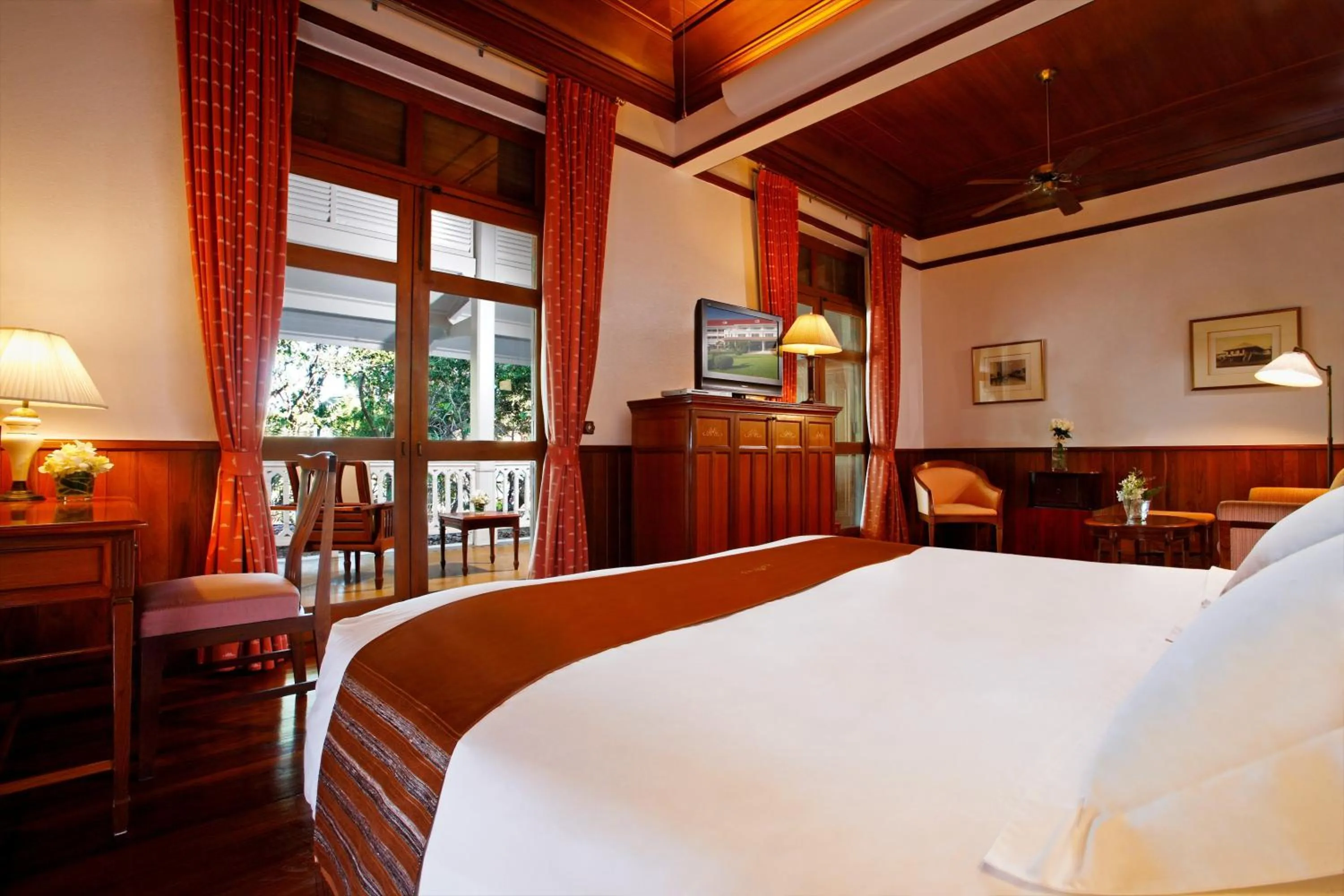 Photo of the whole room, Bed in Centara Grand Beach Resort & Villas Hua Hin