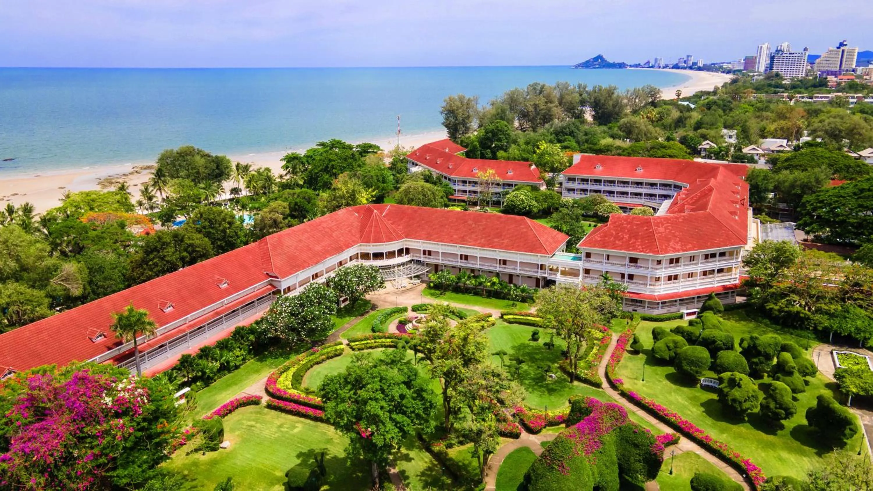 Property building in Centara Grand Beach Resort & Villas Hua Hin