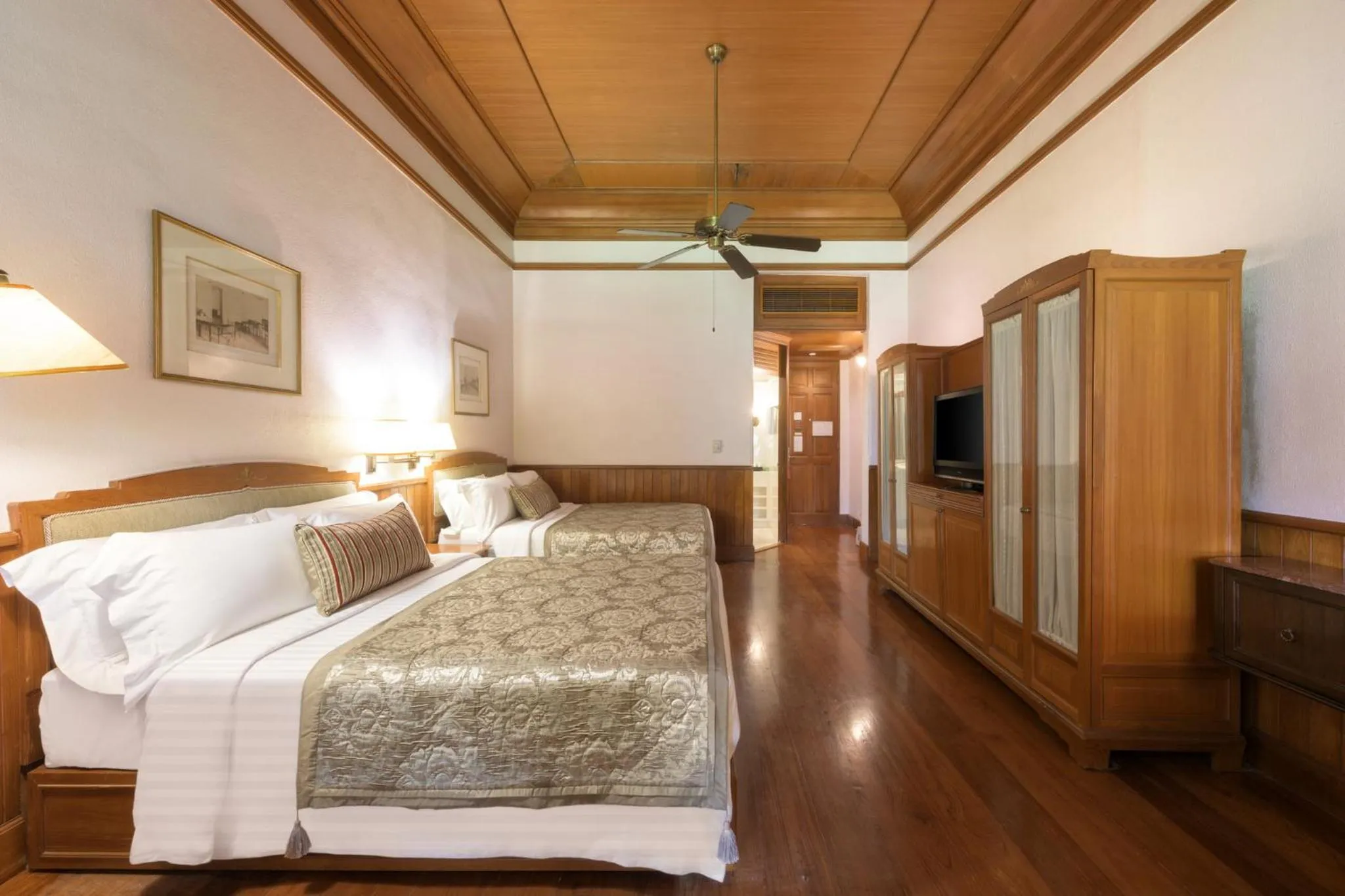 Photo of the whole room, Bed in Centara Grand Beach Resort & Villas Hua Hin