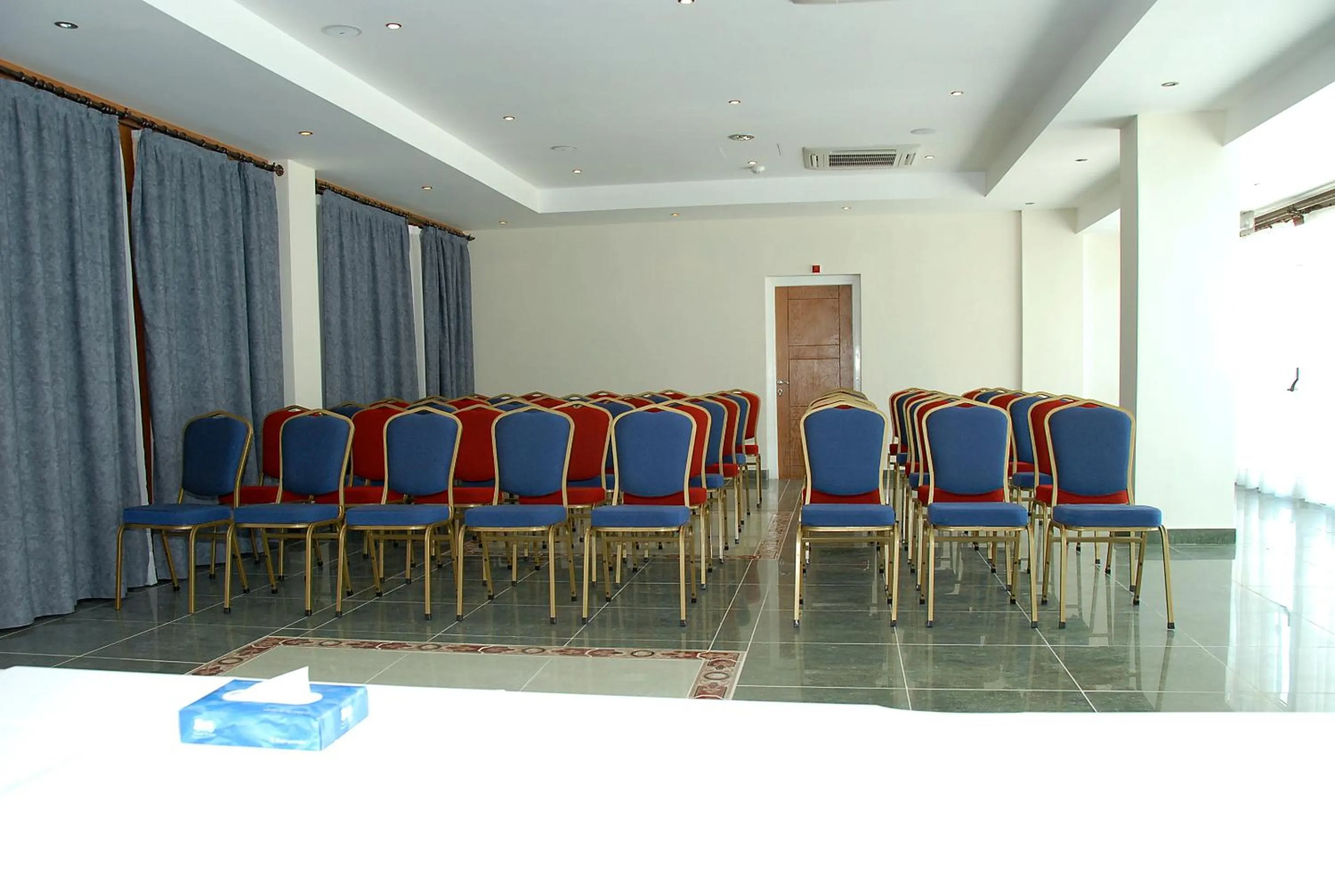 Area and facilities in M. Moniatis Hotel