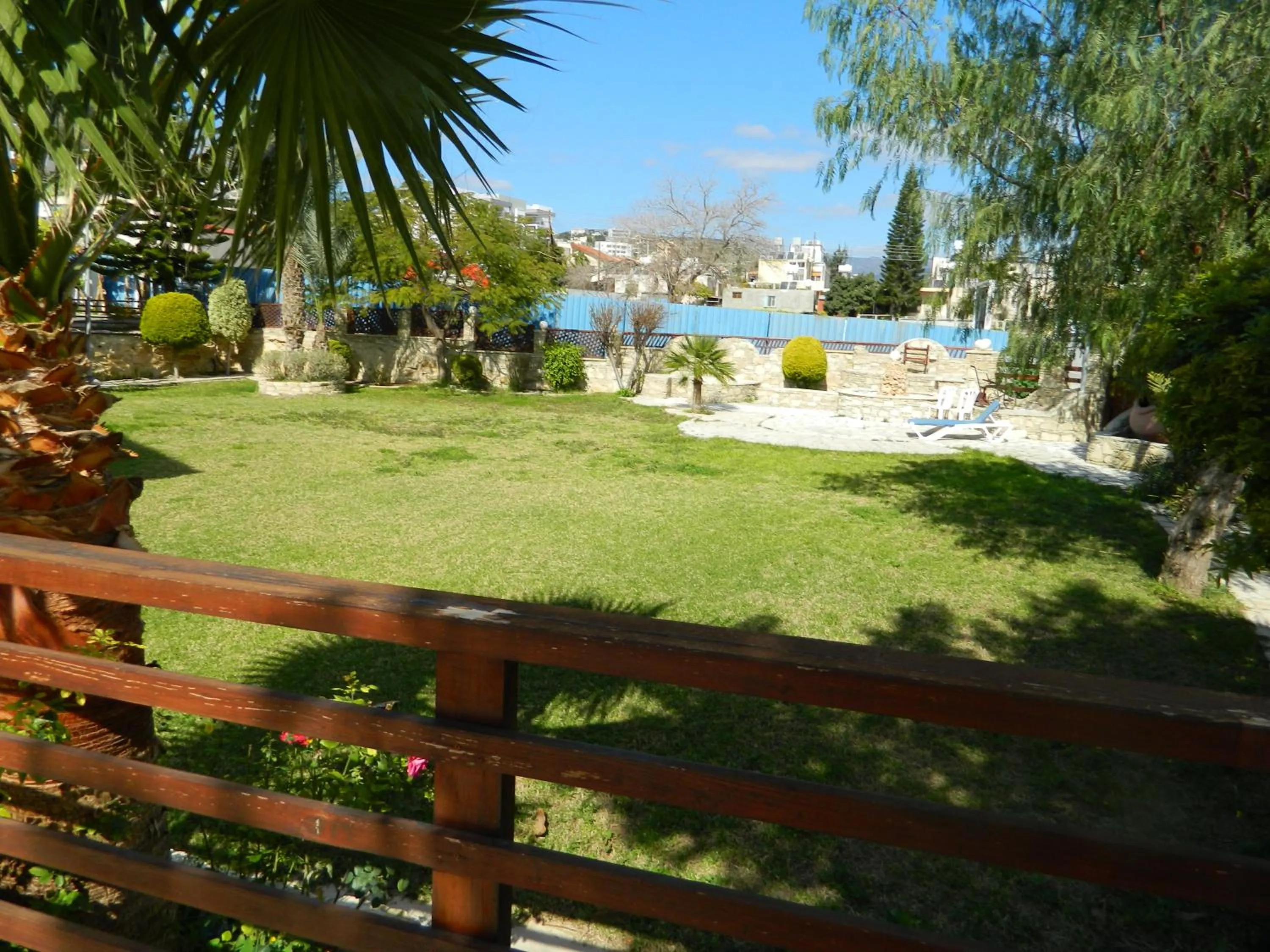 Garden in M. Moniatis Hotel