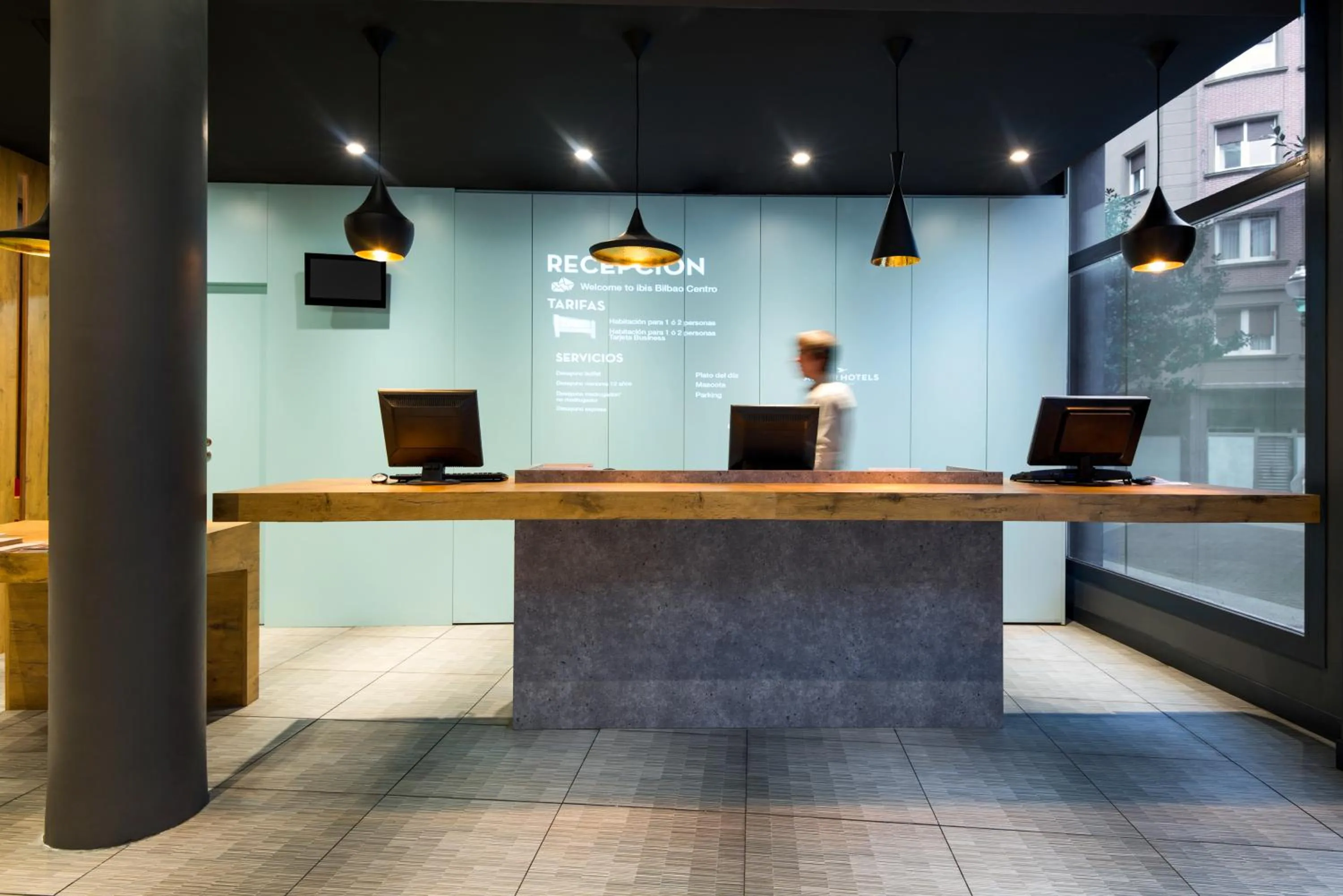 Lobby or reception in Ibis Bilbao Centro