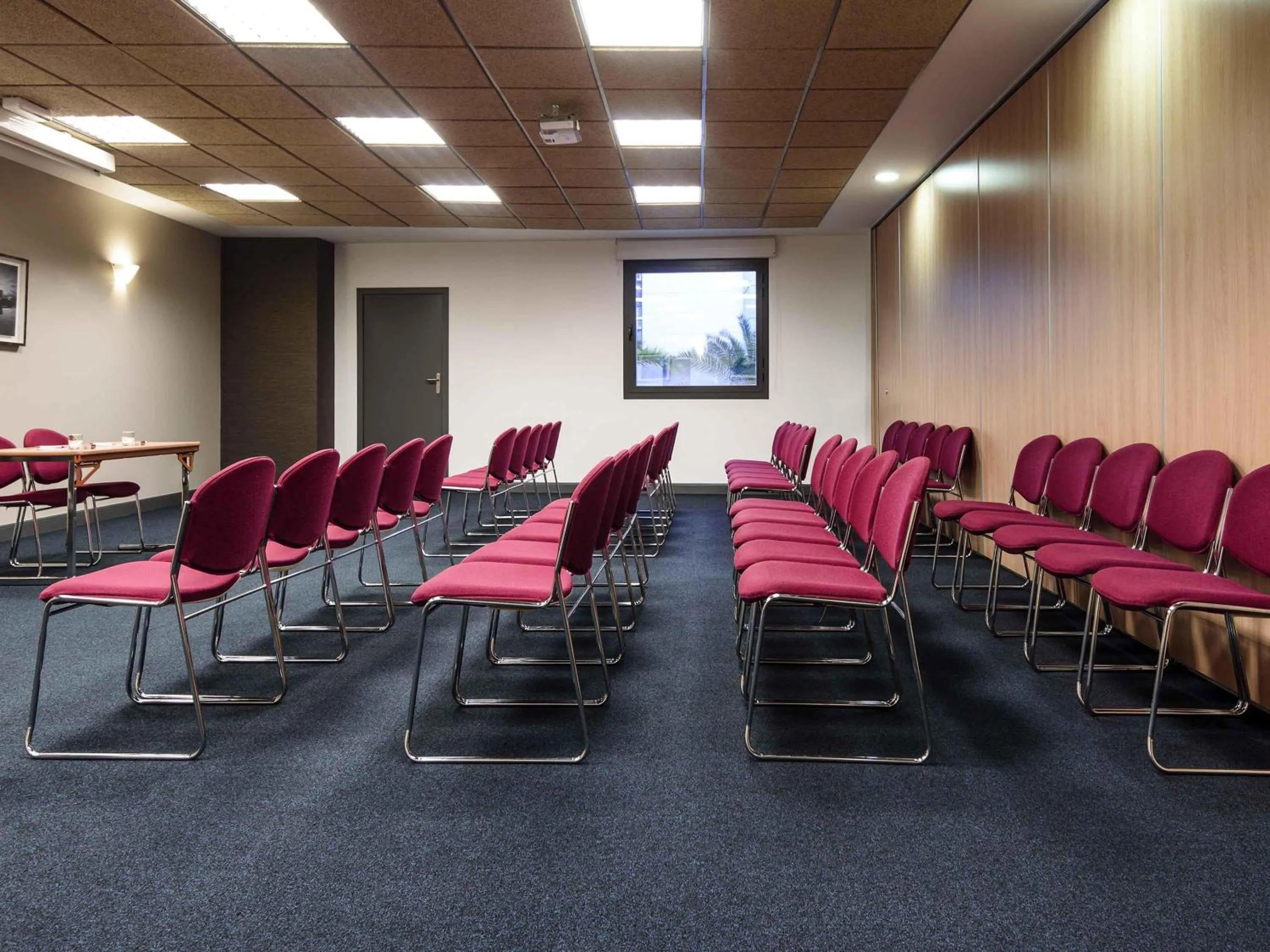 Meeting/conference room in Ibis Bilbao Centro