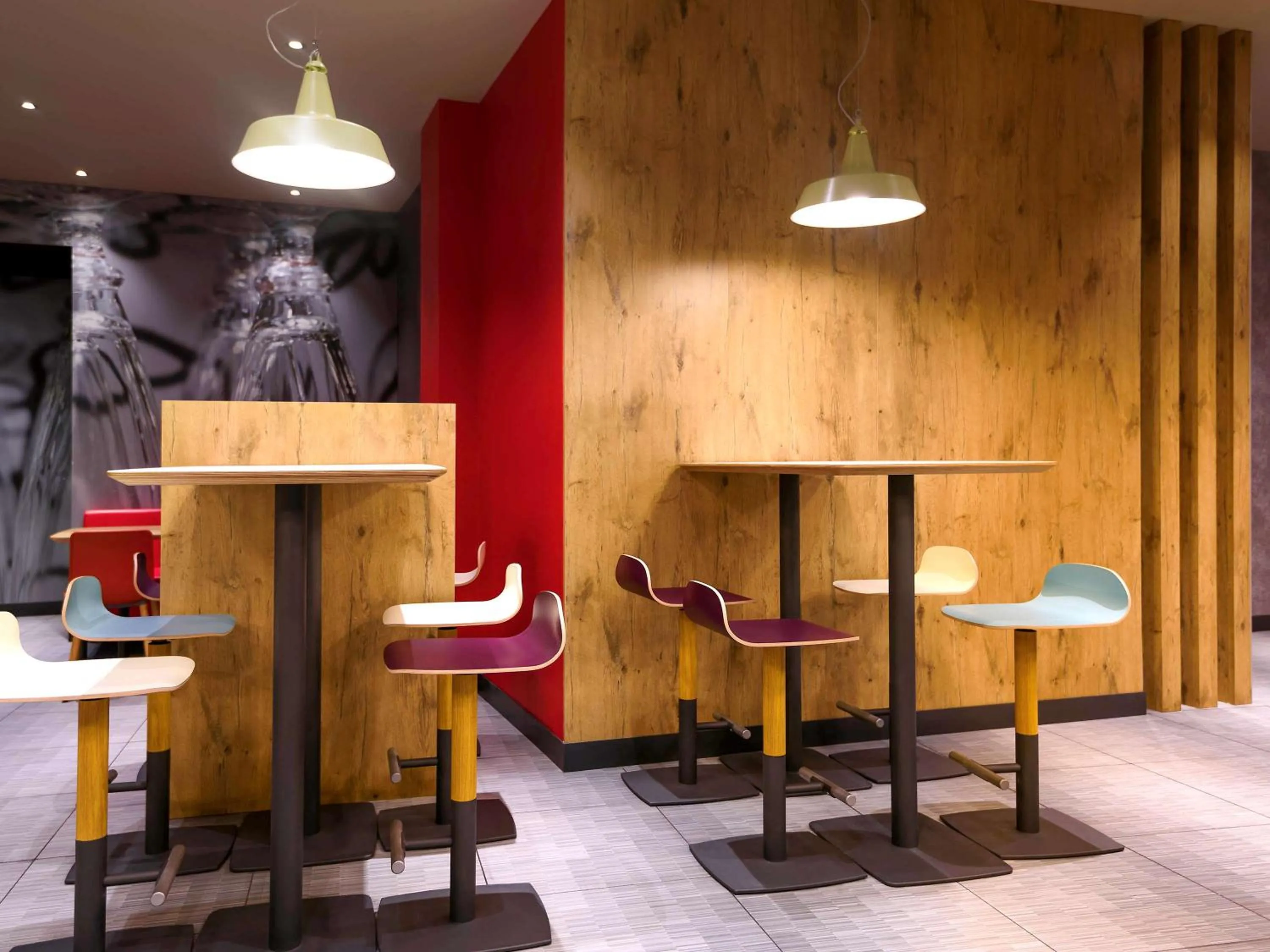 Restaurant/places to eat in Ibis Bilbao Centro