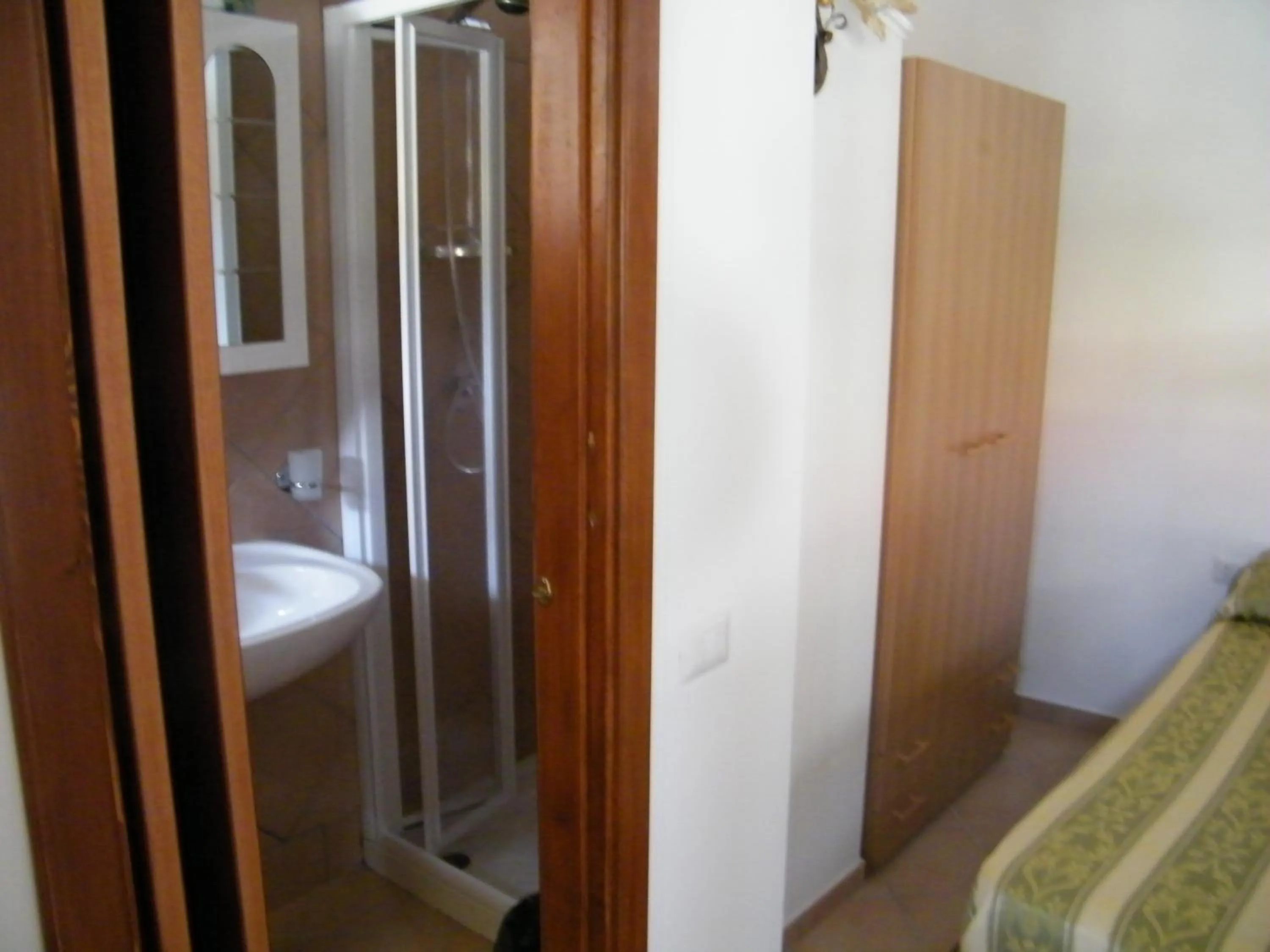 Bathroom, Bed in Hotel Villaggio Tabù