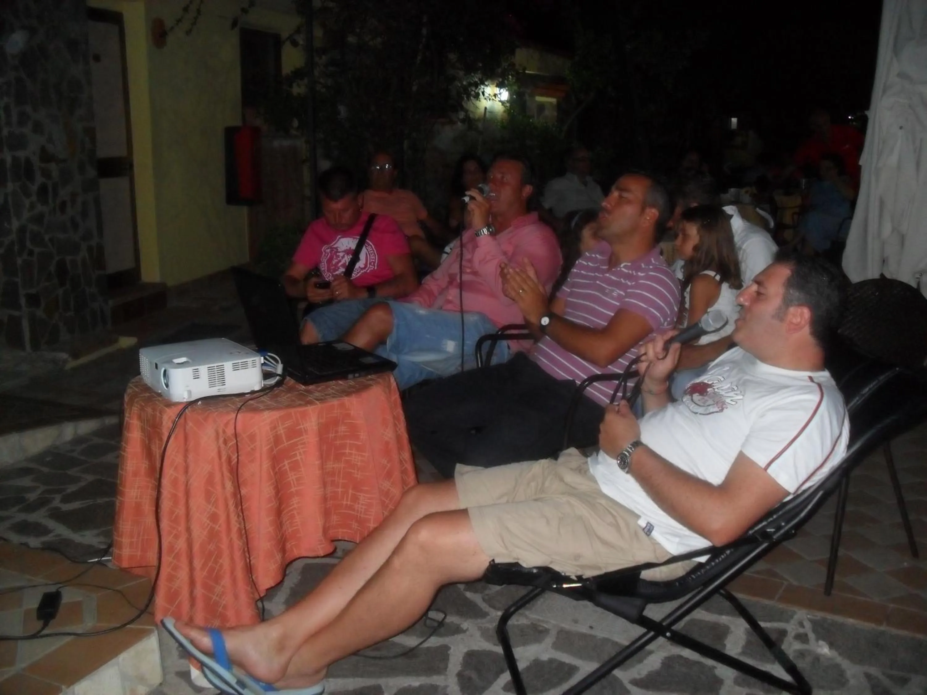 group of guests in Hotel Villaggio Tabù