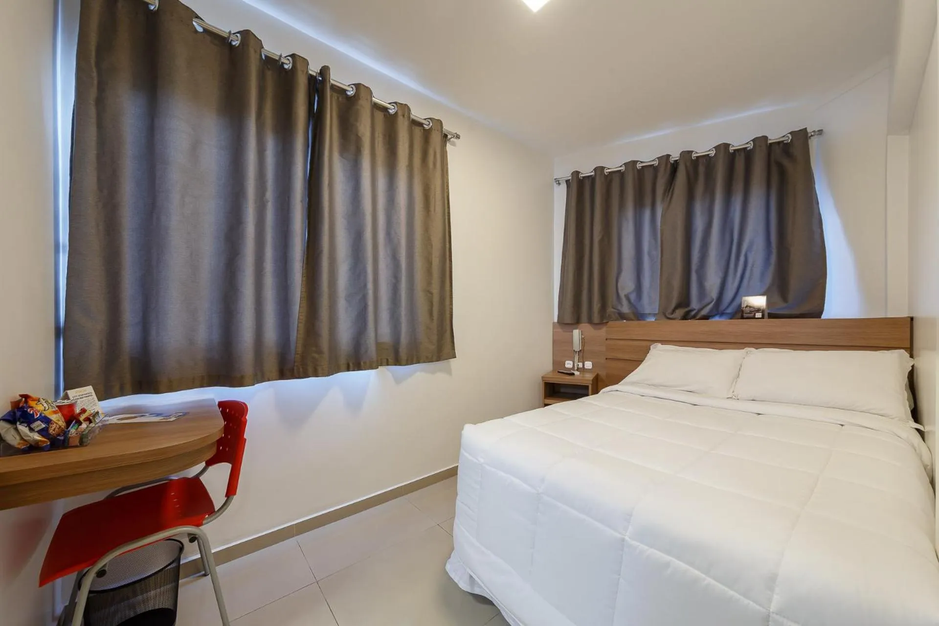 Bed in Slim São José Zion