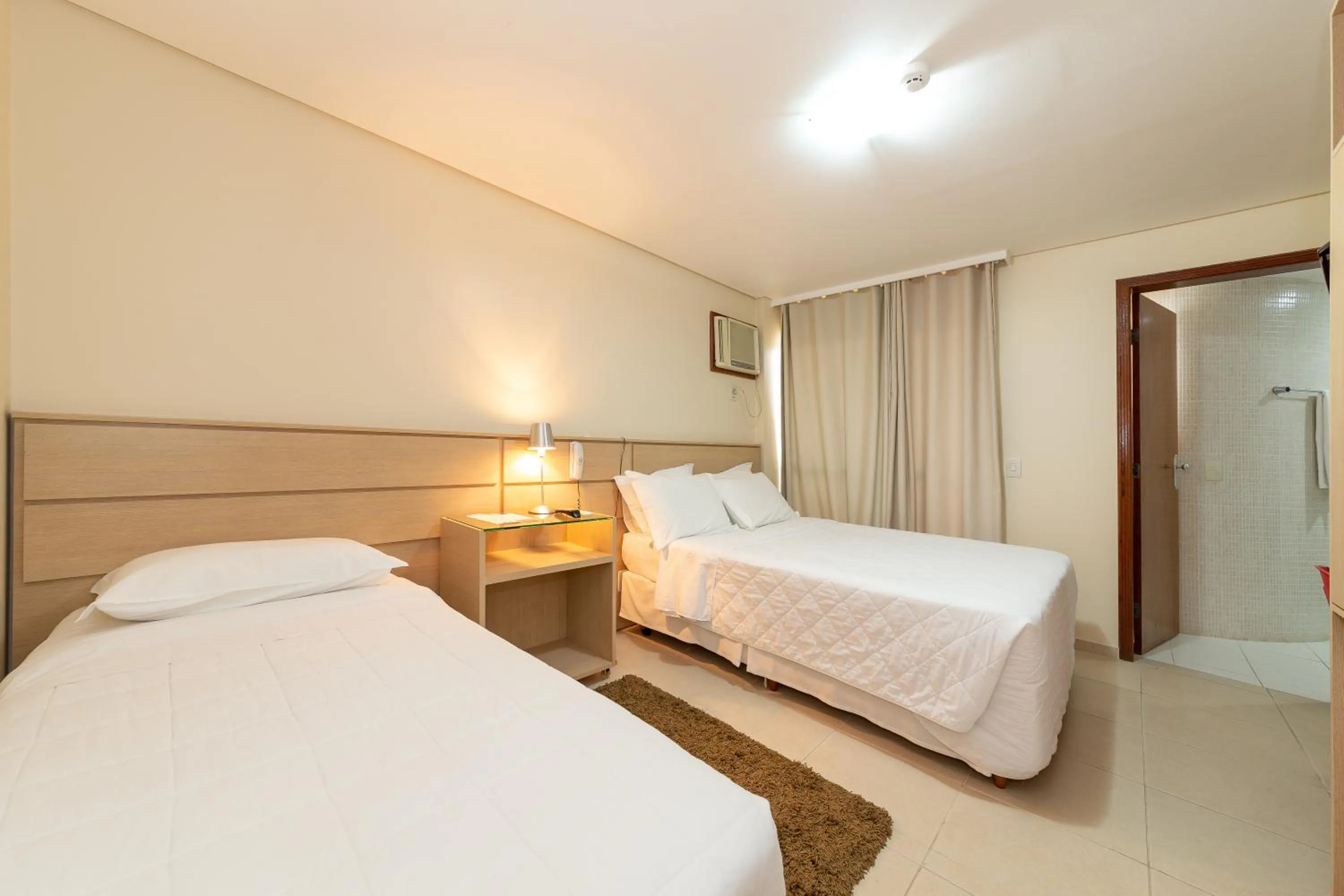 Bed in Slim São José Zion