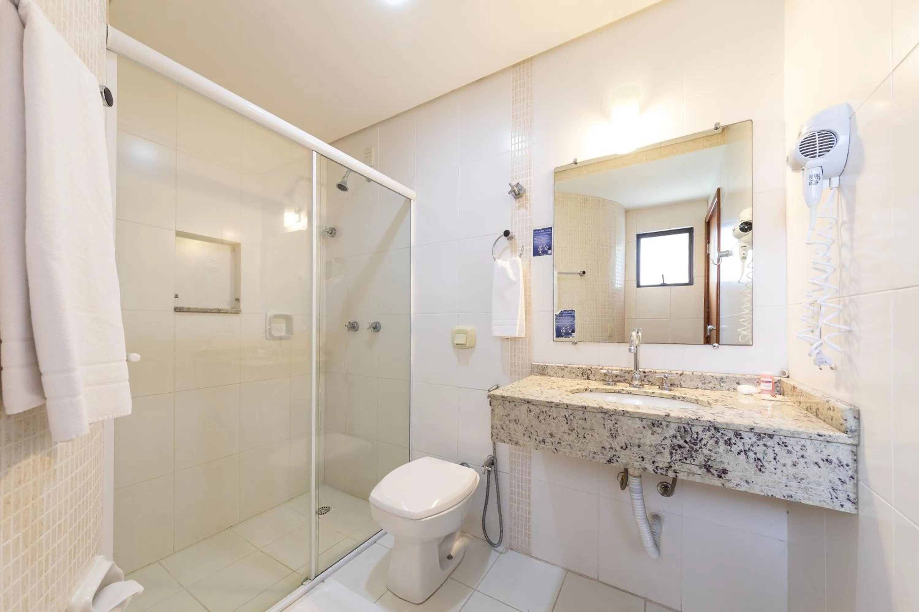 Bathroom in Slim São José Zion