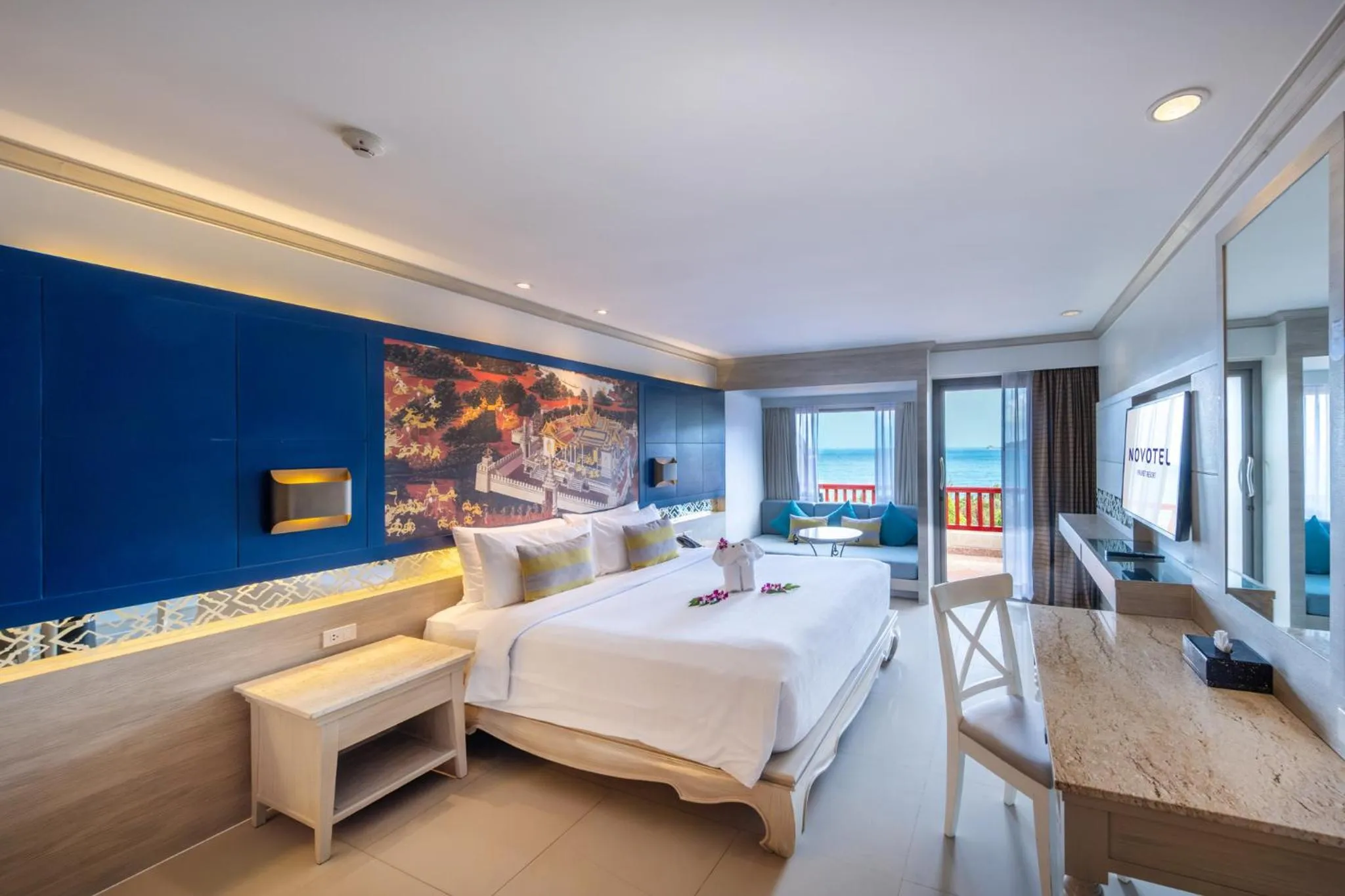 Bed in Novotel Phuket Resort