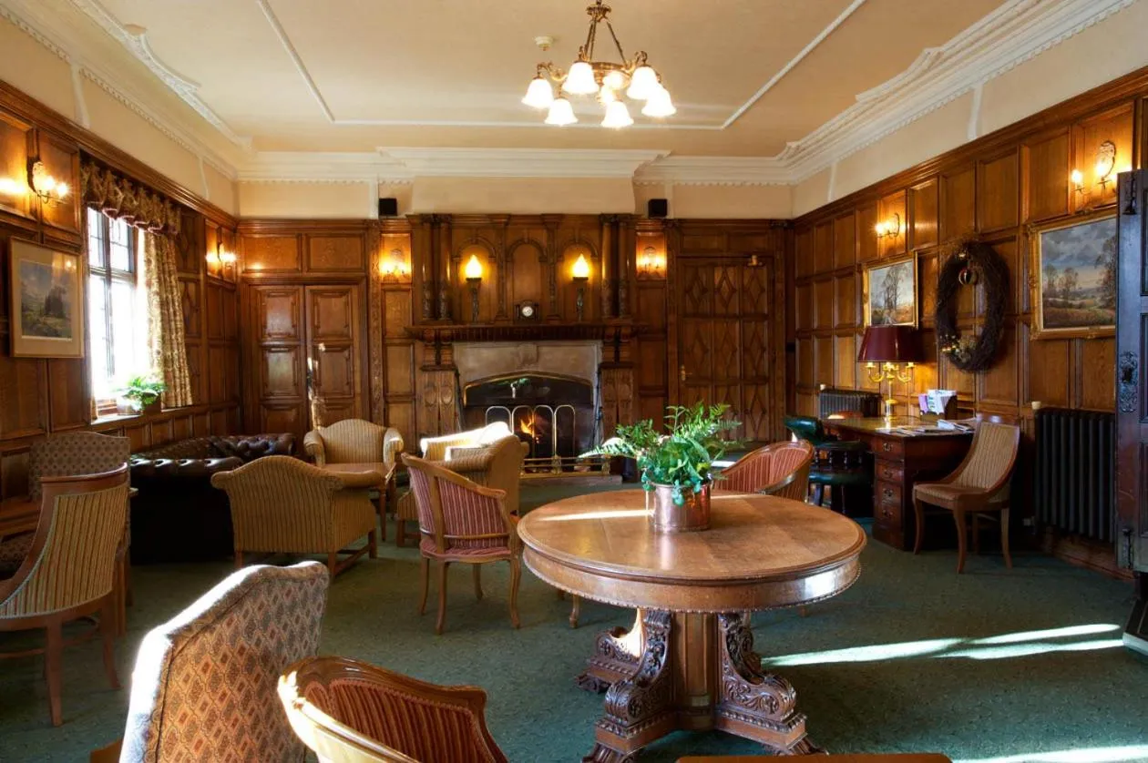 Restaurant/places to eat in Petwood Hotel