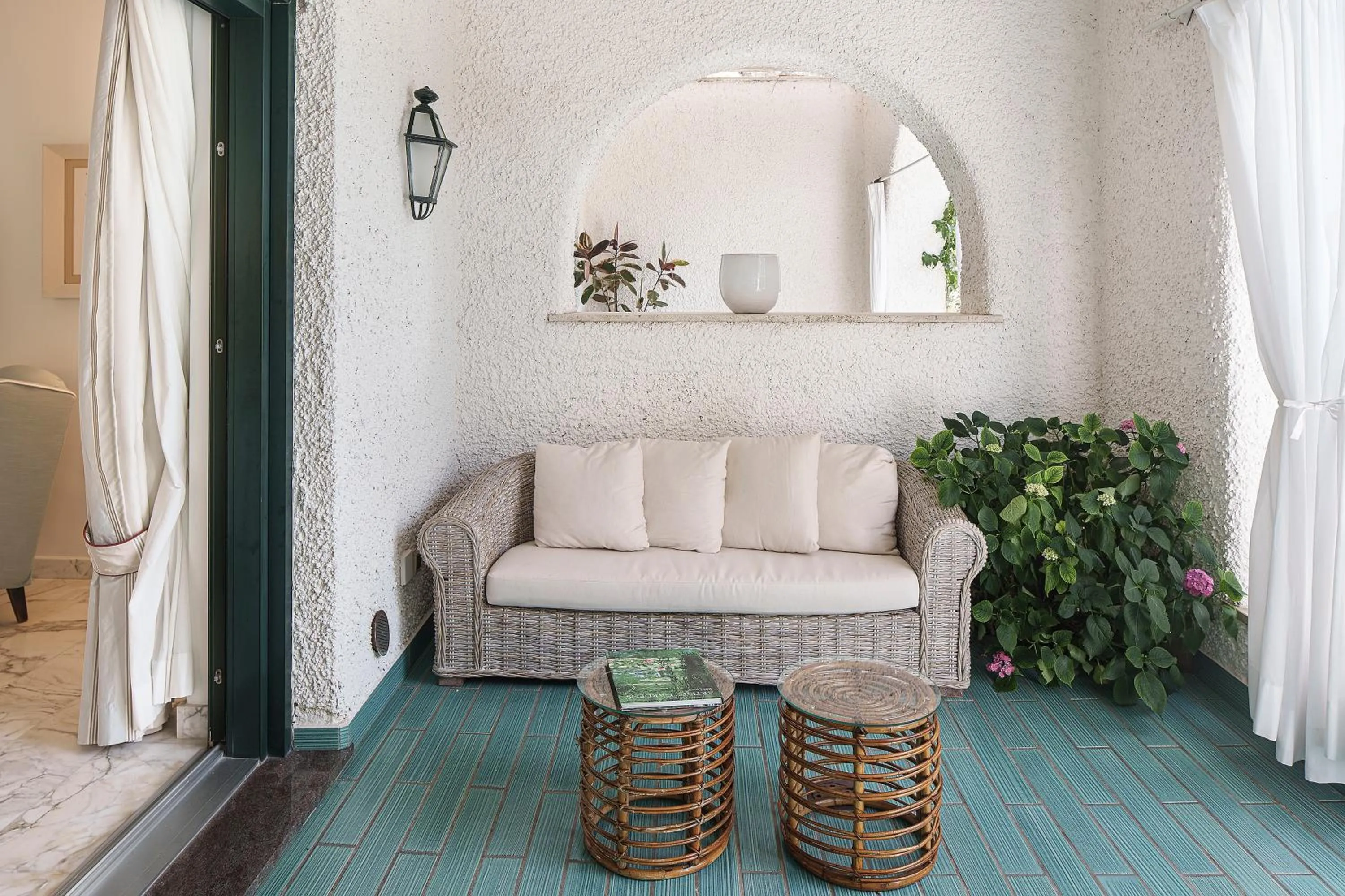 Patio in Botania Relais & Spa - The Leading Hotels of the World