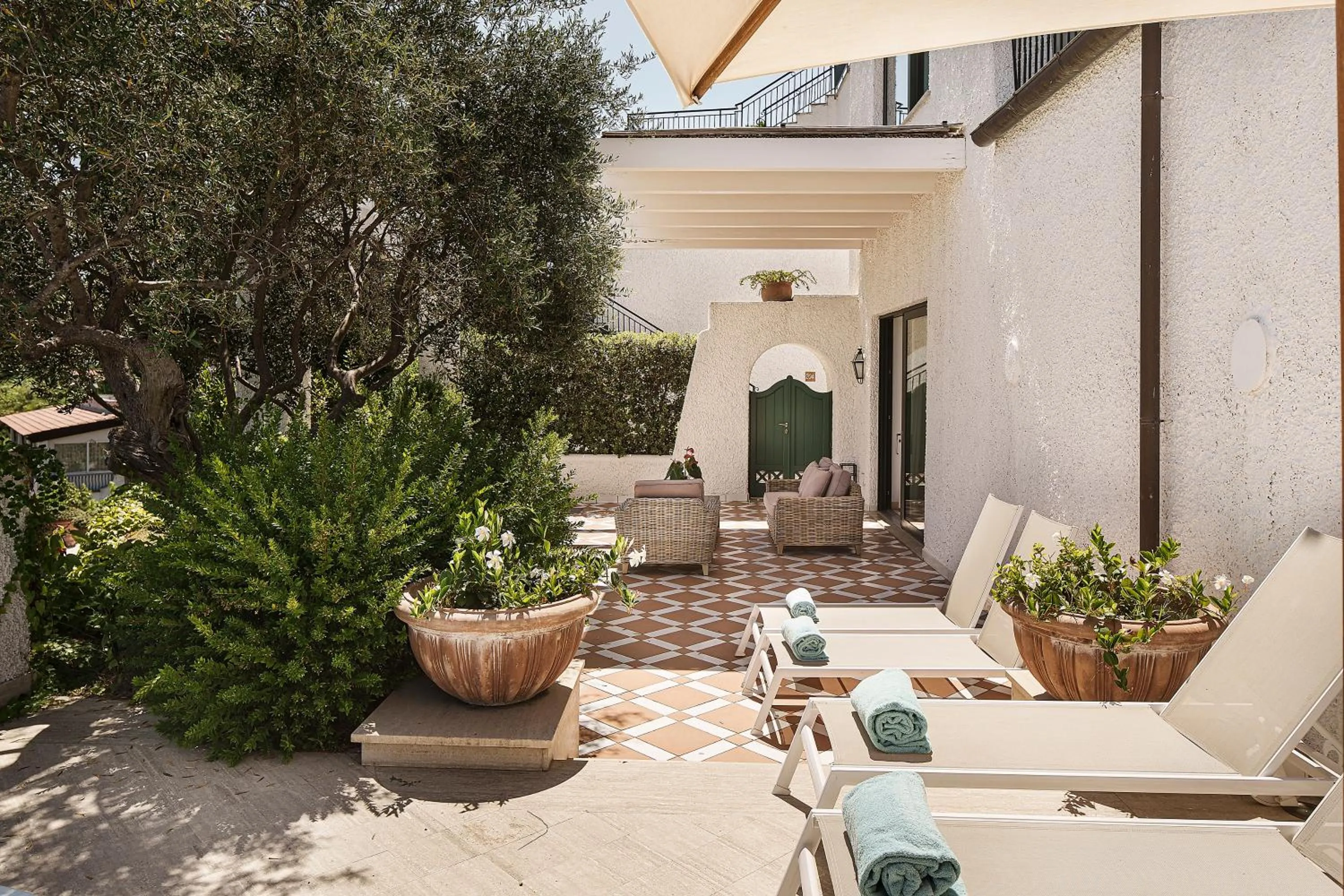 Patio in Botania Relais & Spa - The Leading Hotels of the World