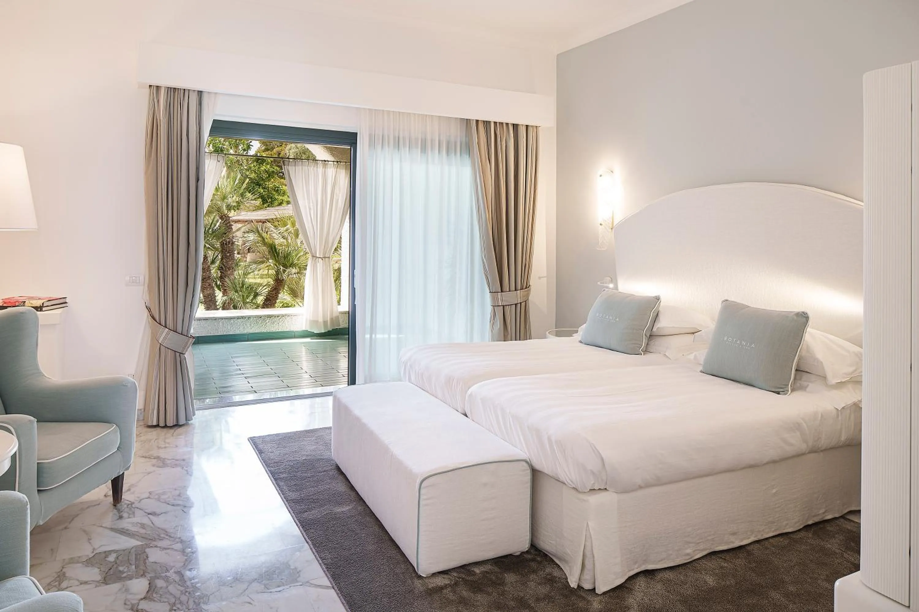 Bed in Botania Relais & Spa - The Leading Hotels of the World