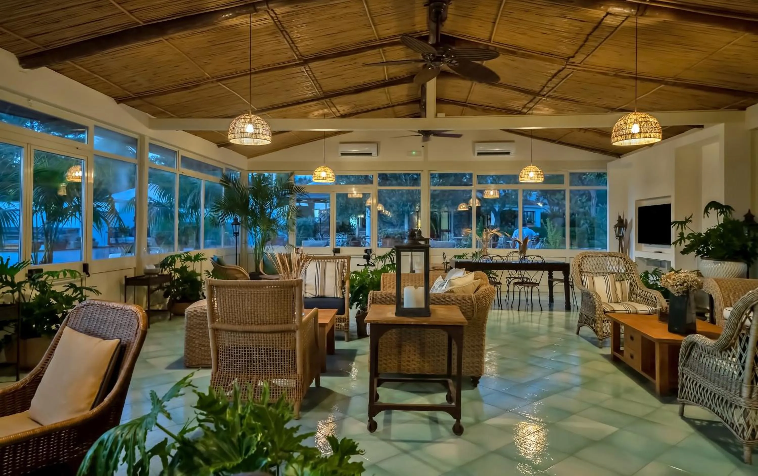 Communal lounge/ TV room in Botania Relais & Spa - The Leading Hotels of the World