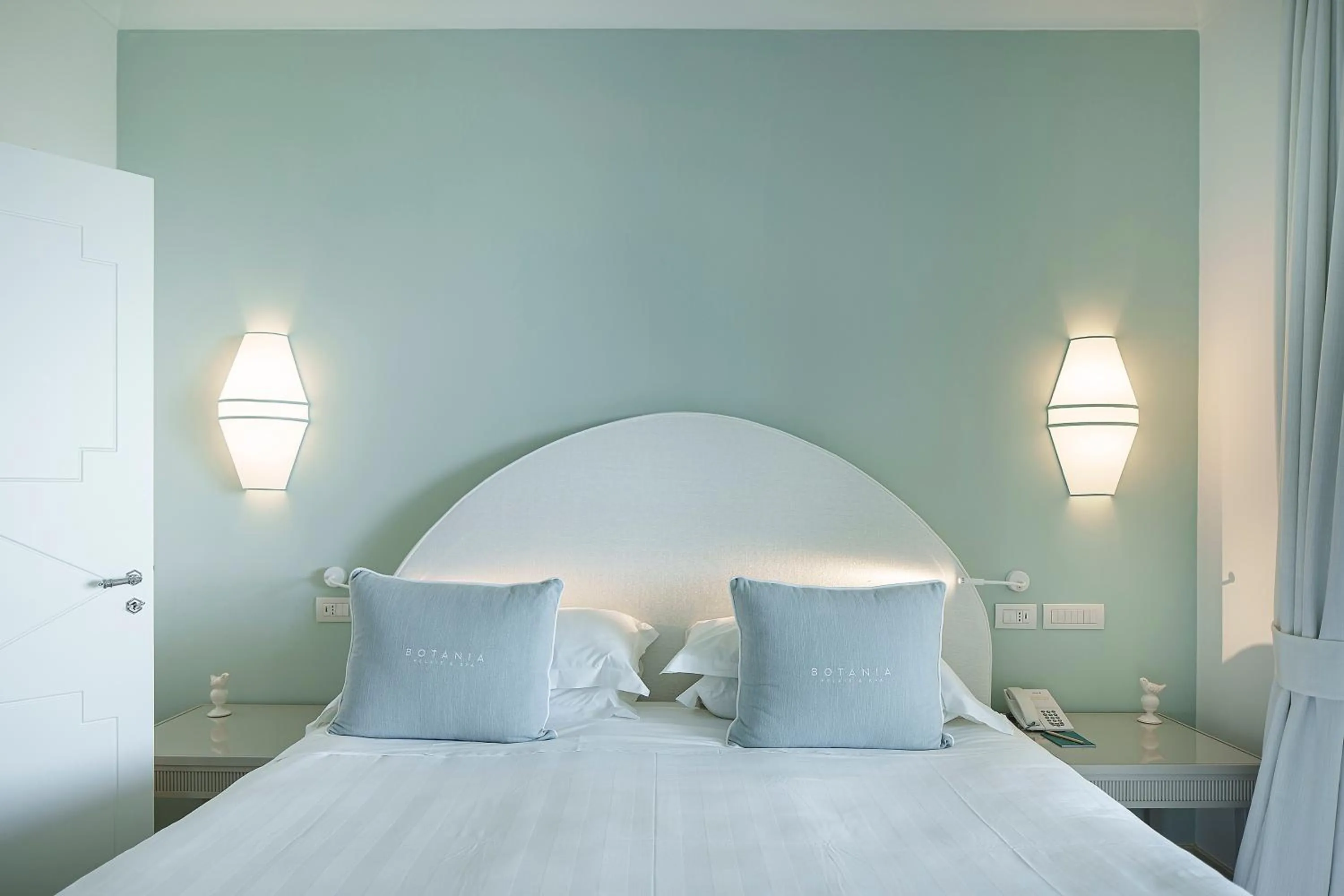 Bed in Botania Relais & Spa - The Leading Hotels of the World