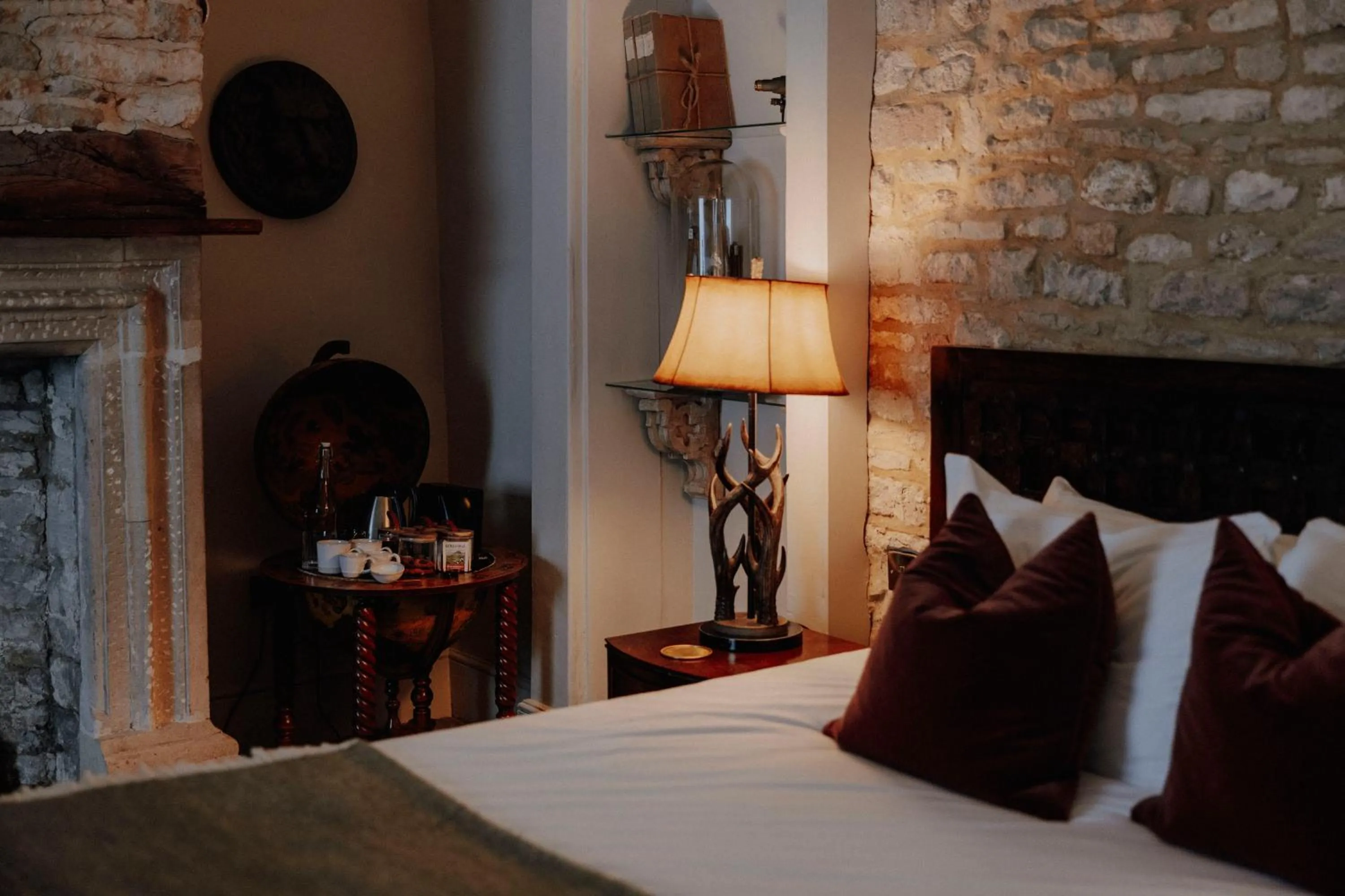 Bed in The Bull And Swan