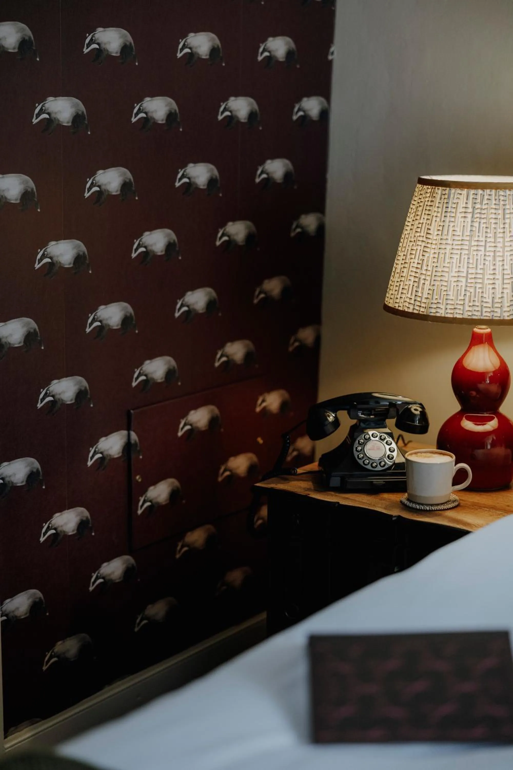 Bedroom, Bed in The Bull And Swan