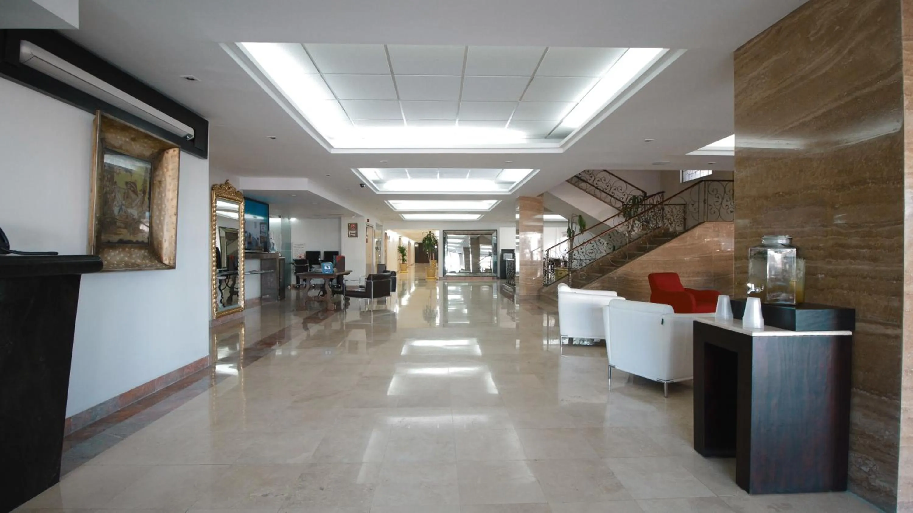 Decorative detail in Imperio de Angeles Executive León Poliforum