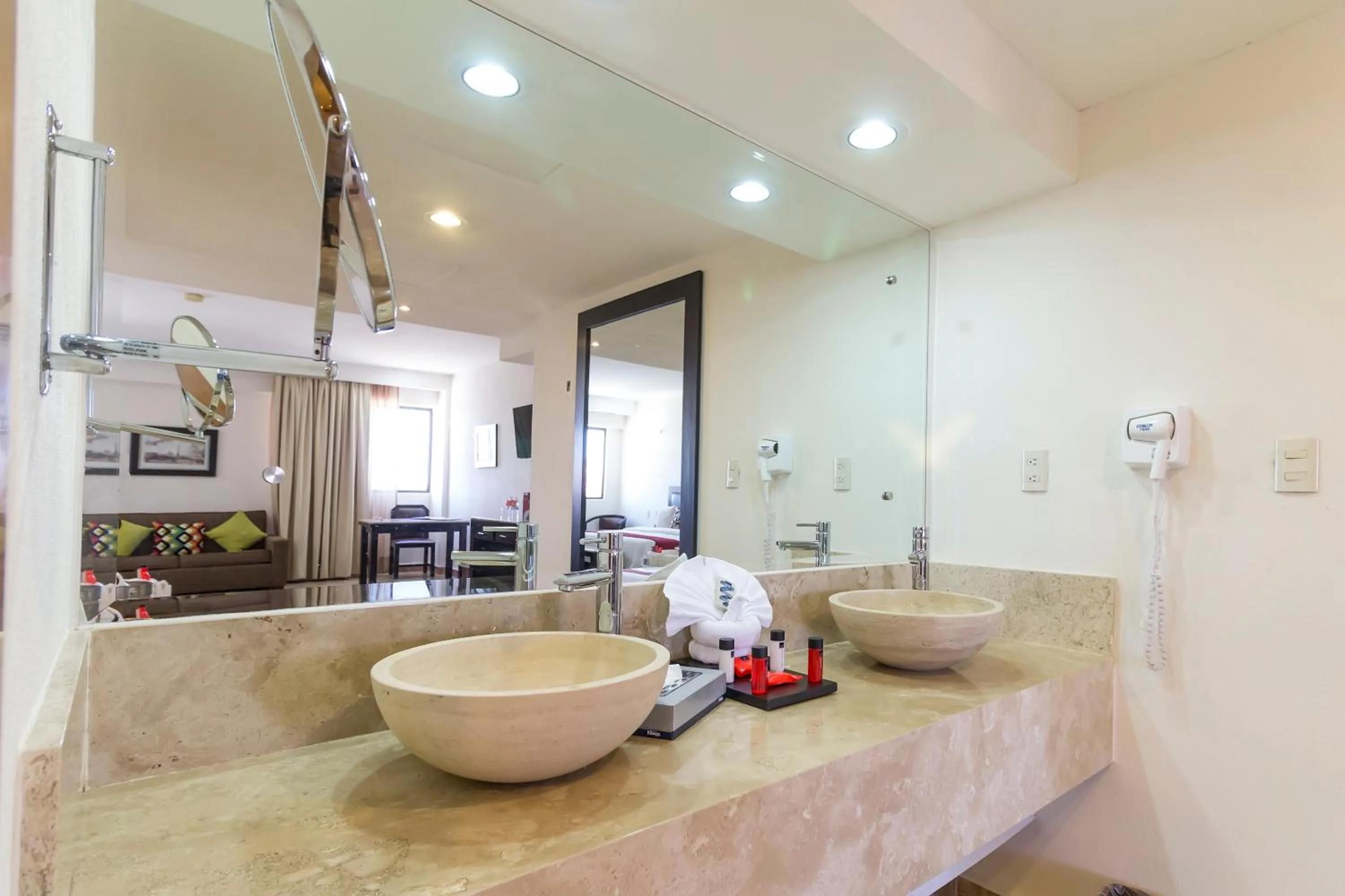 Bathroom in Imperio de Angeles Executive León Poliforum