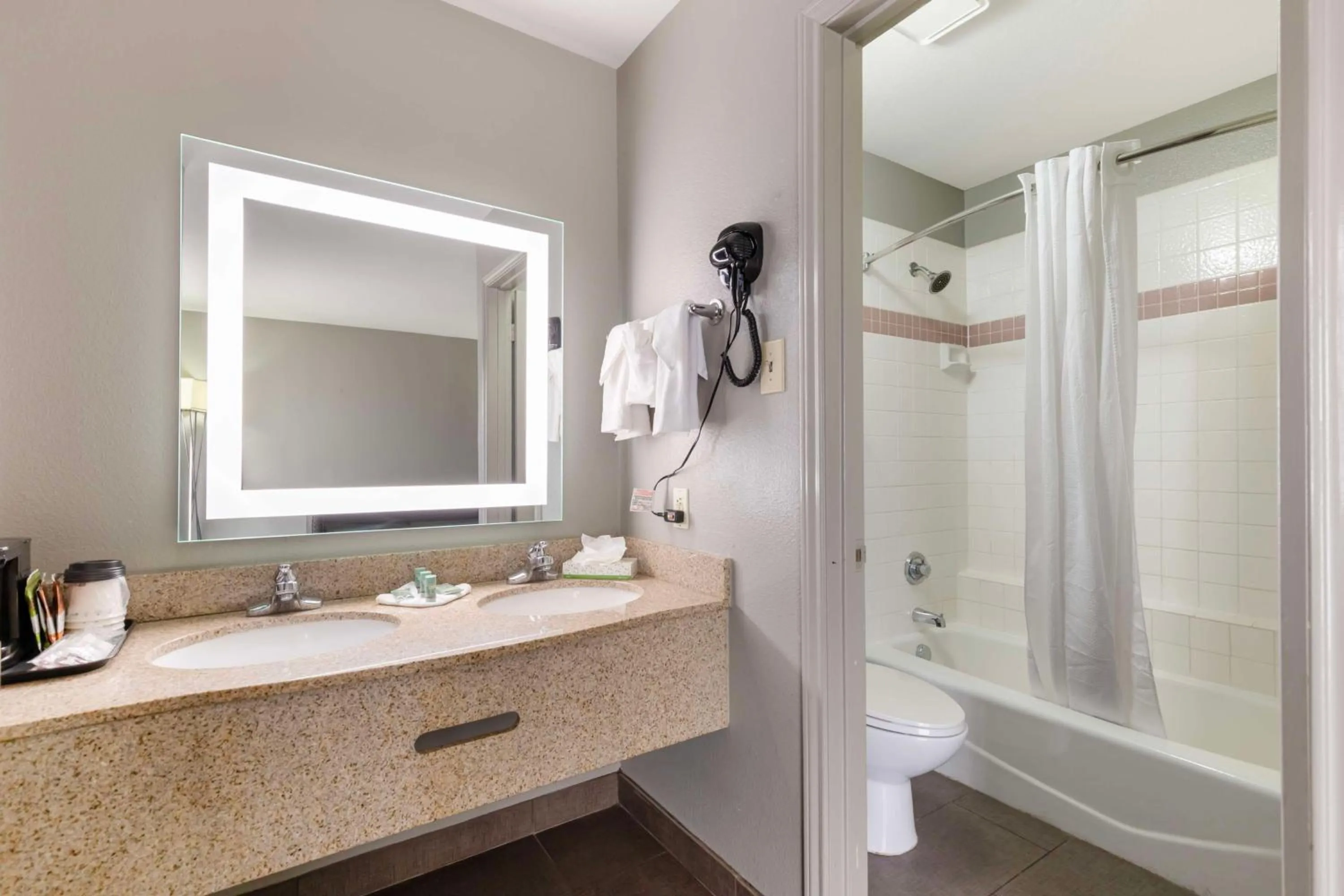 Bathroom in Best Western near Lackland AFB SeaWorld