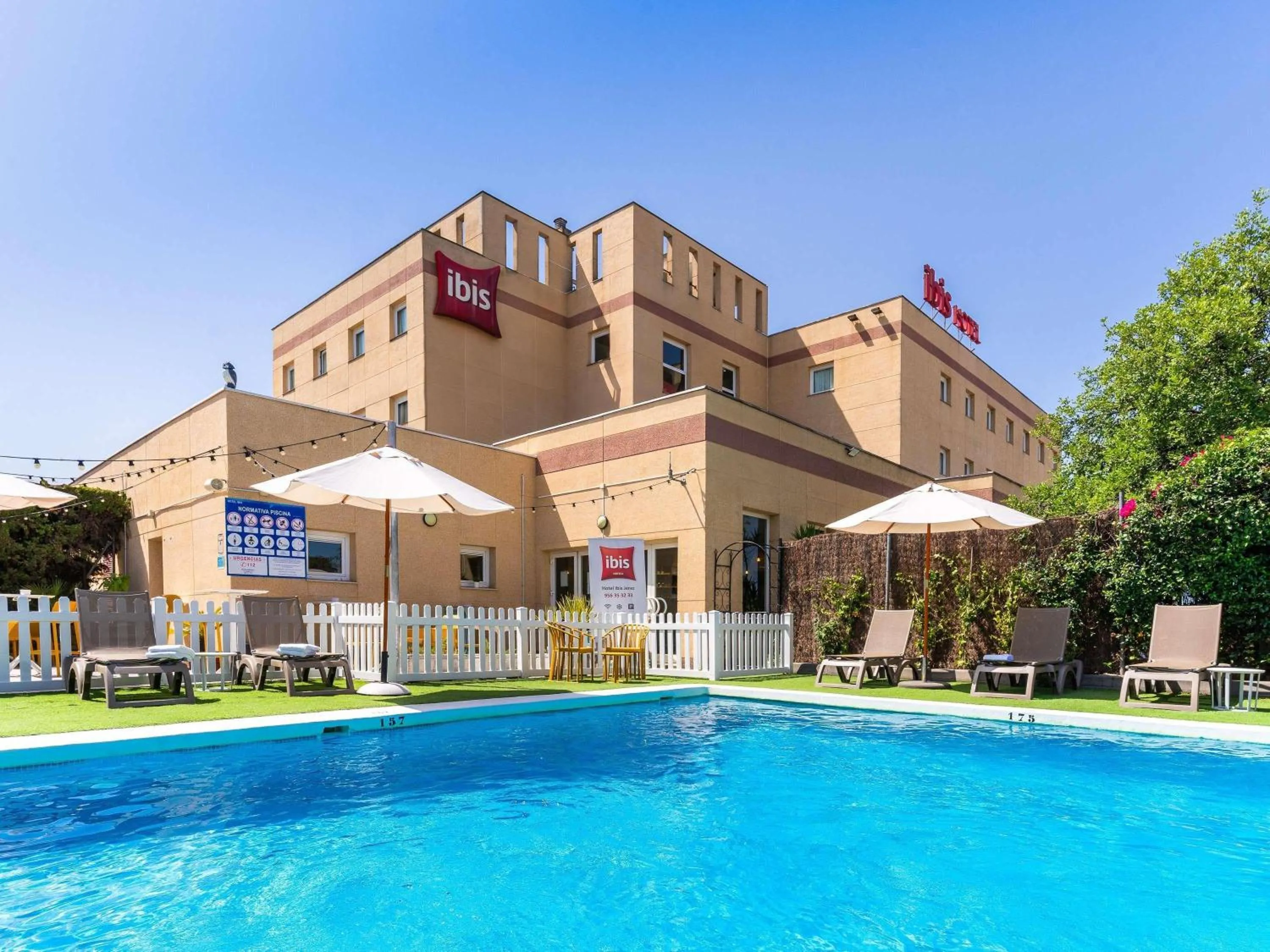 Property building in Ibis Jerez De La Frontera Cadiz