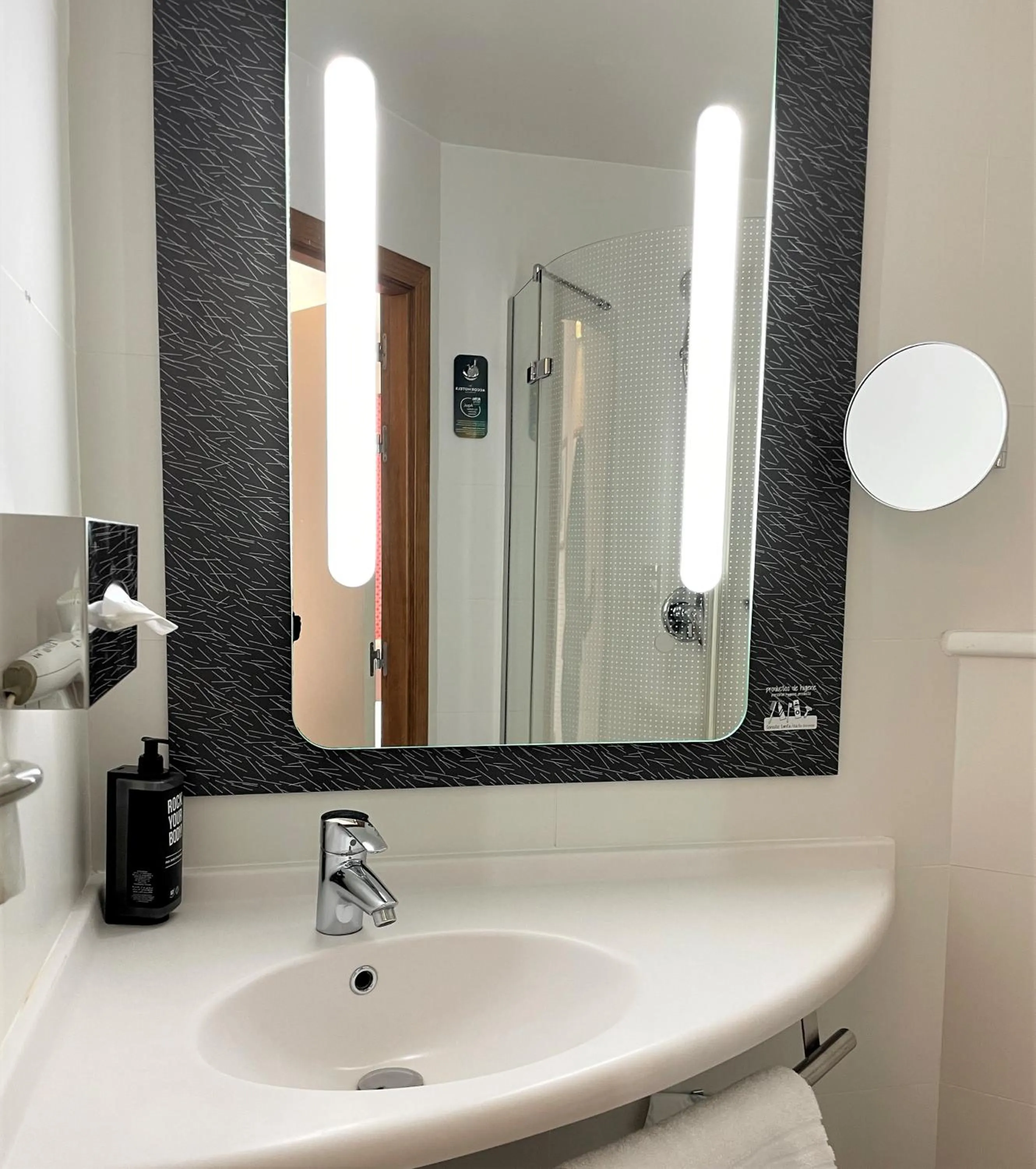 Bathroom in Ibis Jerez De La Frontera Cadiz